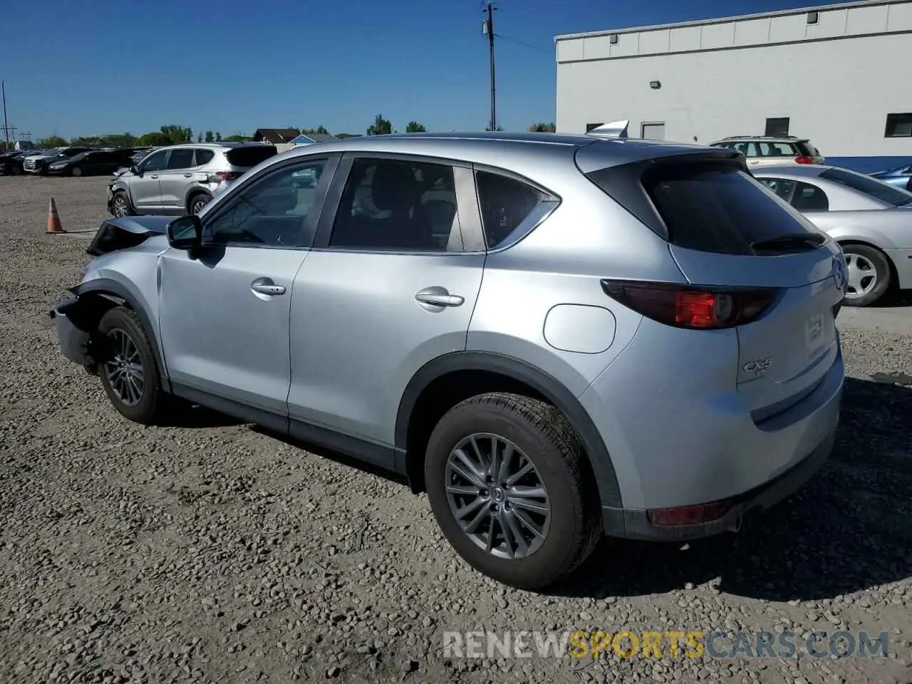 2 fotografías del automóvil dañado JM3KFBCM5L0777450 MAZDA CX-5 2020
