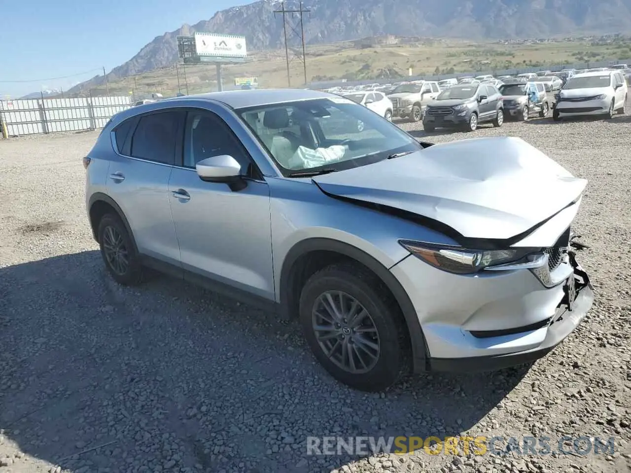 4 fotografías del automóvil dañado JM3KFBCM5L0777450 MAZDA CX-5 2020