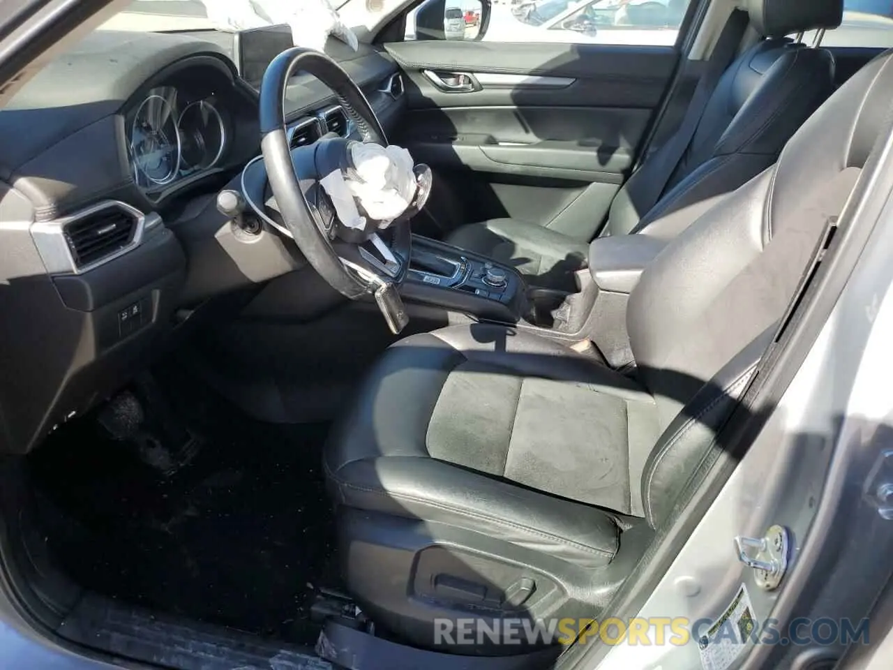 7 fotografías del automóvil dañado JM3KFBCM5L0777450 MAZDA CX-5 2020