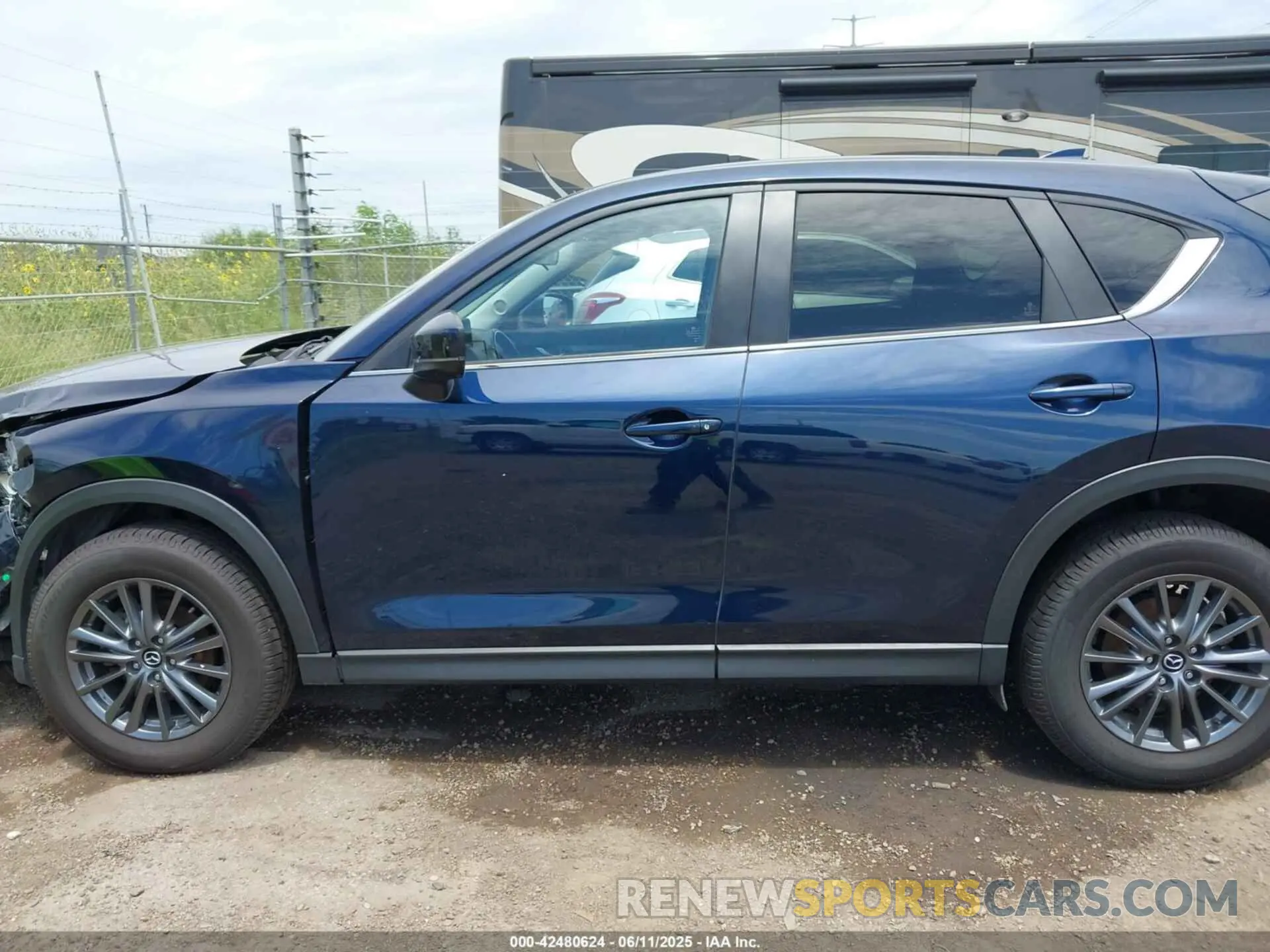 14 fotografías del automóvil dañado JM3KFBCM5L0862434 MAZDA CX-5 2020