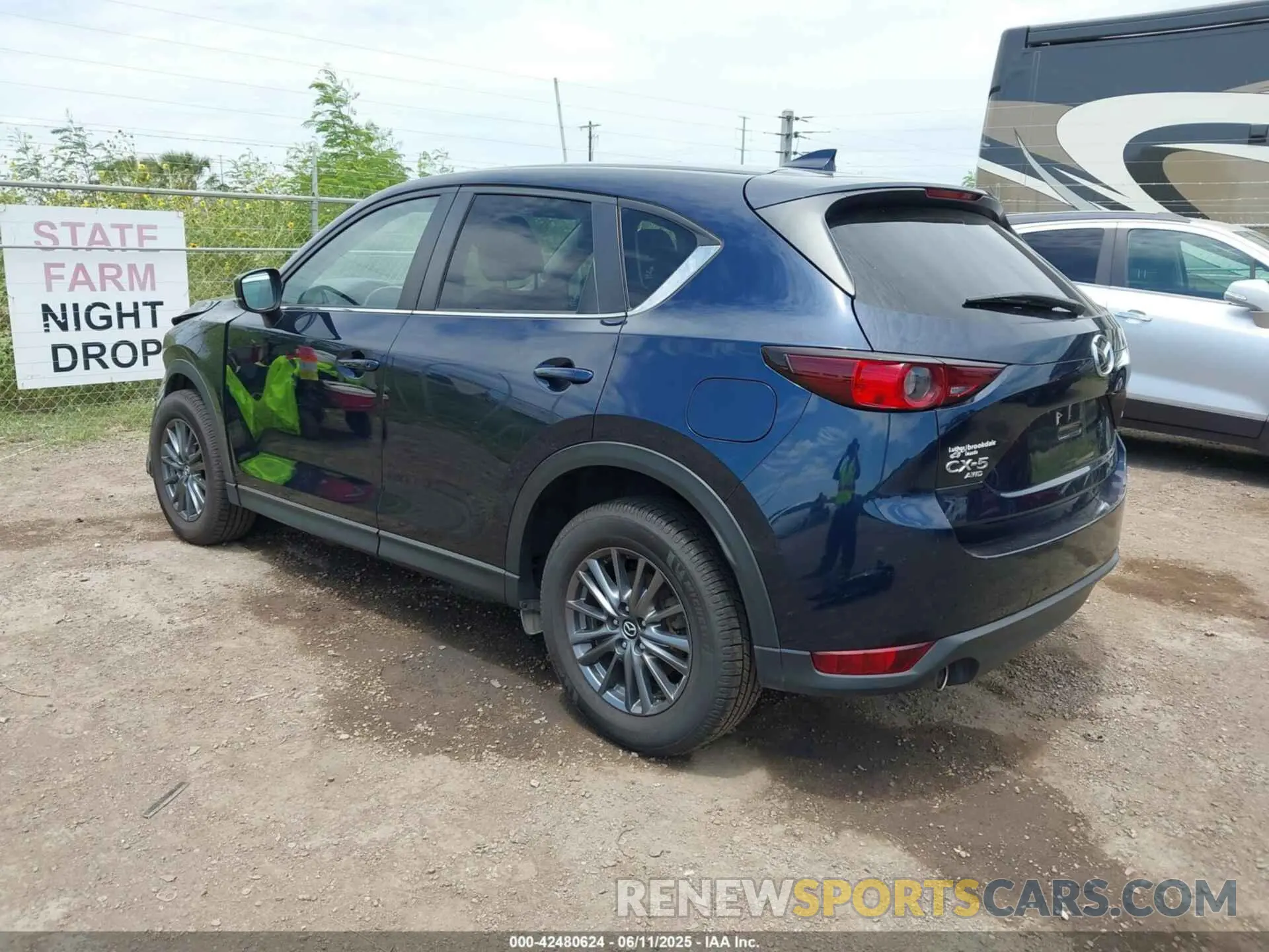 3 fotografías del automóvil dañado JM3KFBCM5L0862434 MAZDA CX-5 2020