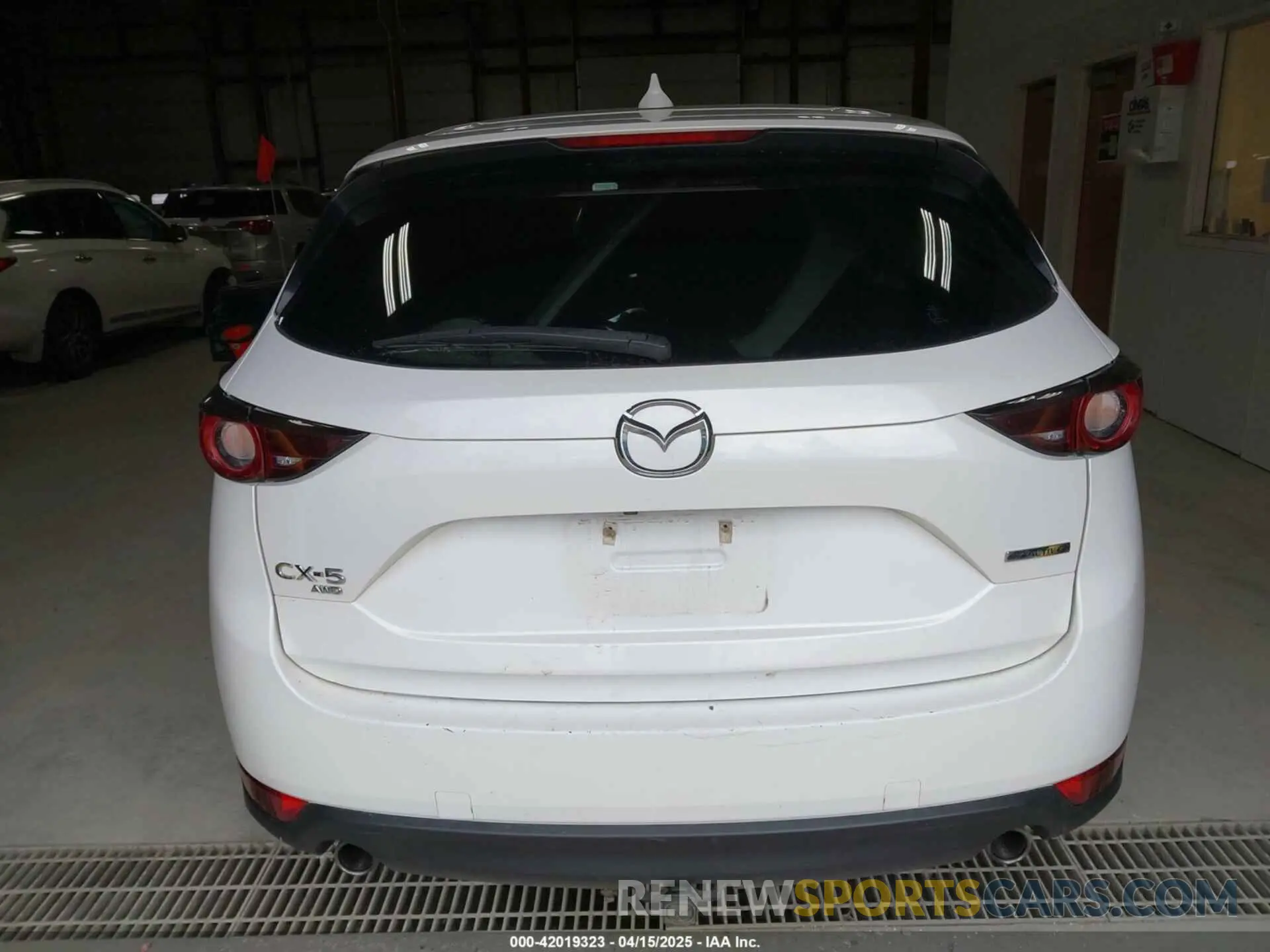 16 fotografías del automóvil dañado JM3KFBCM5L0862613 MAZDA CX-5 2020