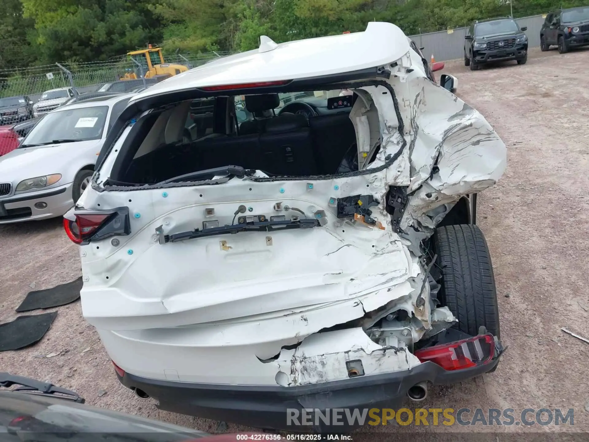 16 fotografías del automóvil dañado JM3KFBCM5L1849029 MAZDA CX-5 2020