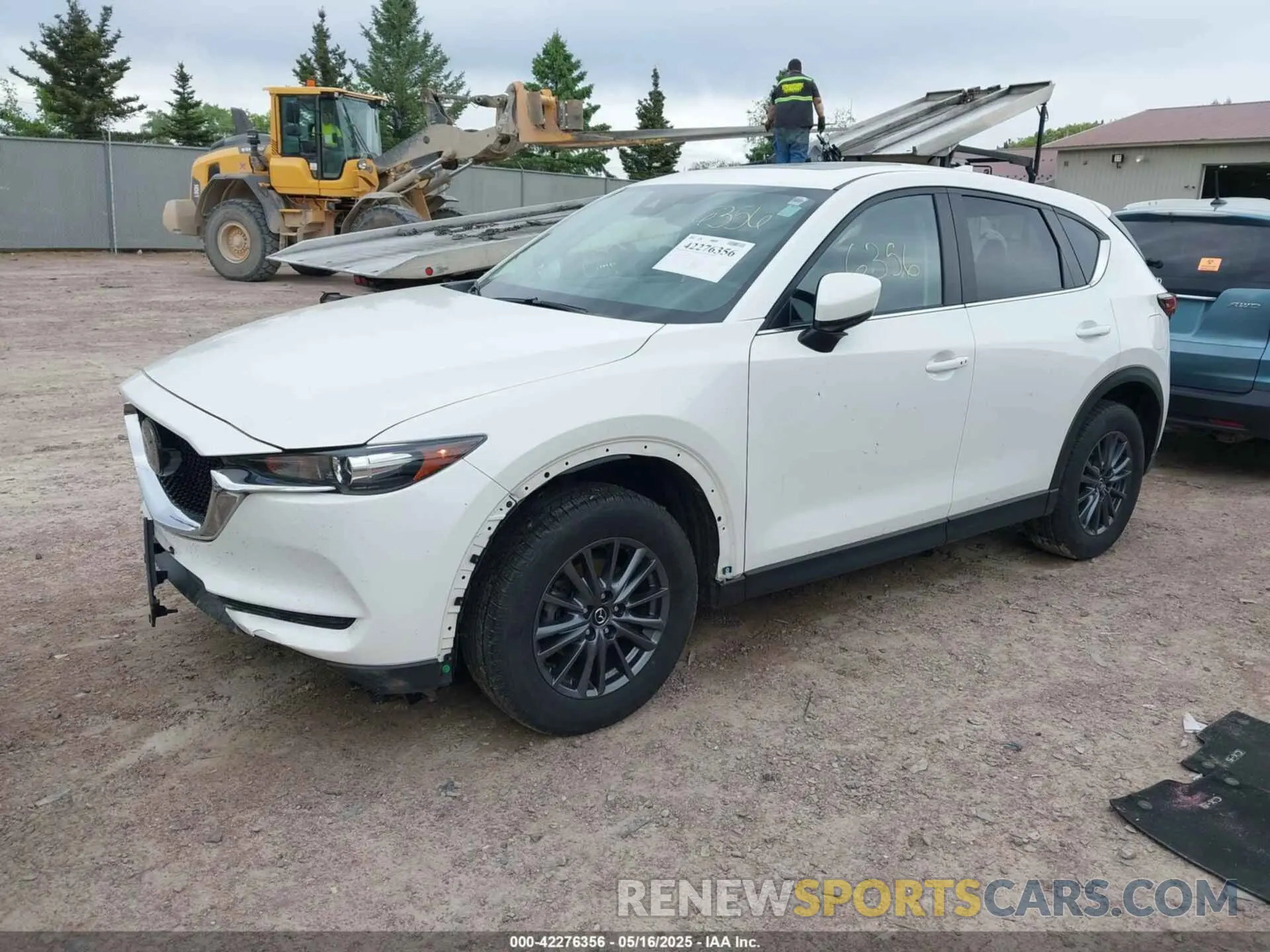 2 fotografías del automóvil dañado JM3KFBCM5L1849029 MAZDA CX-5 2020