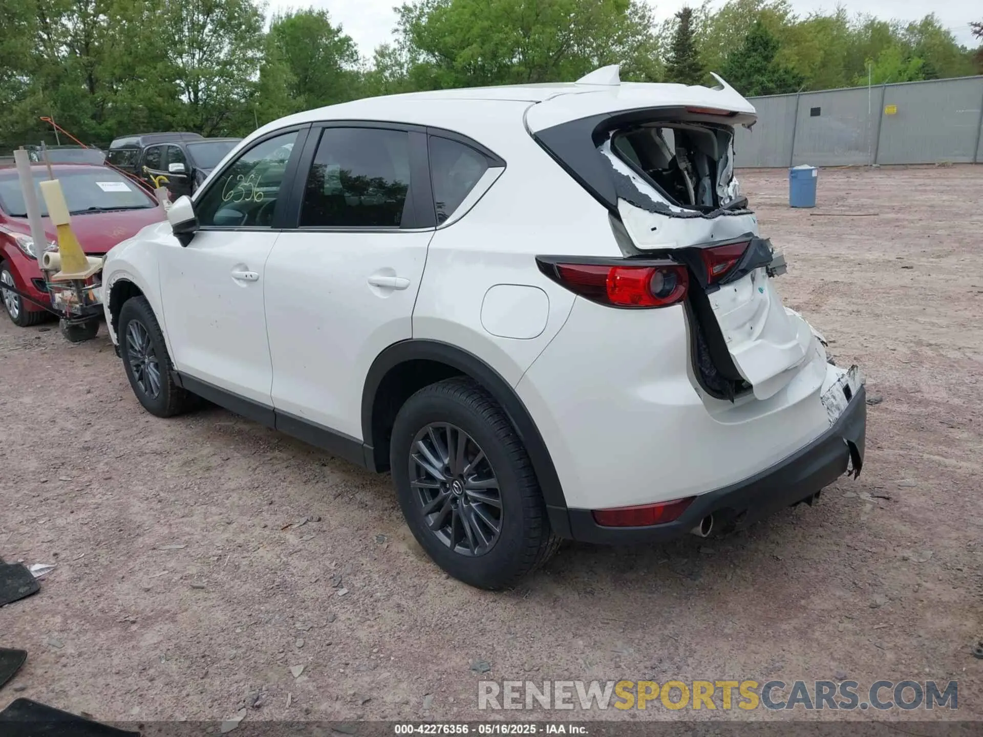 3 fotografías del automóvil dañado JM3KFBCM5L1849029 MAZDA CX-5 2020