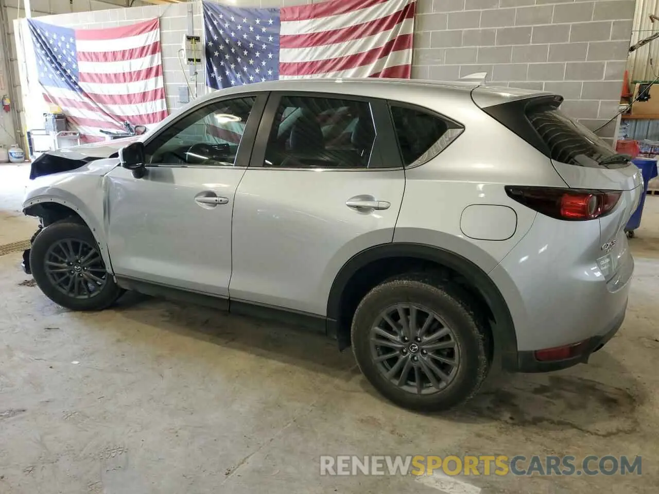 2 fotografías del automóvil dañado JM3KFBCM6L0790627 MAZDA CX-5 2020