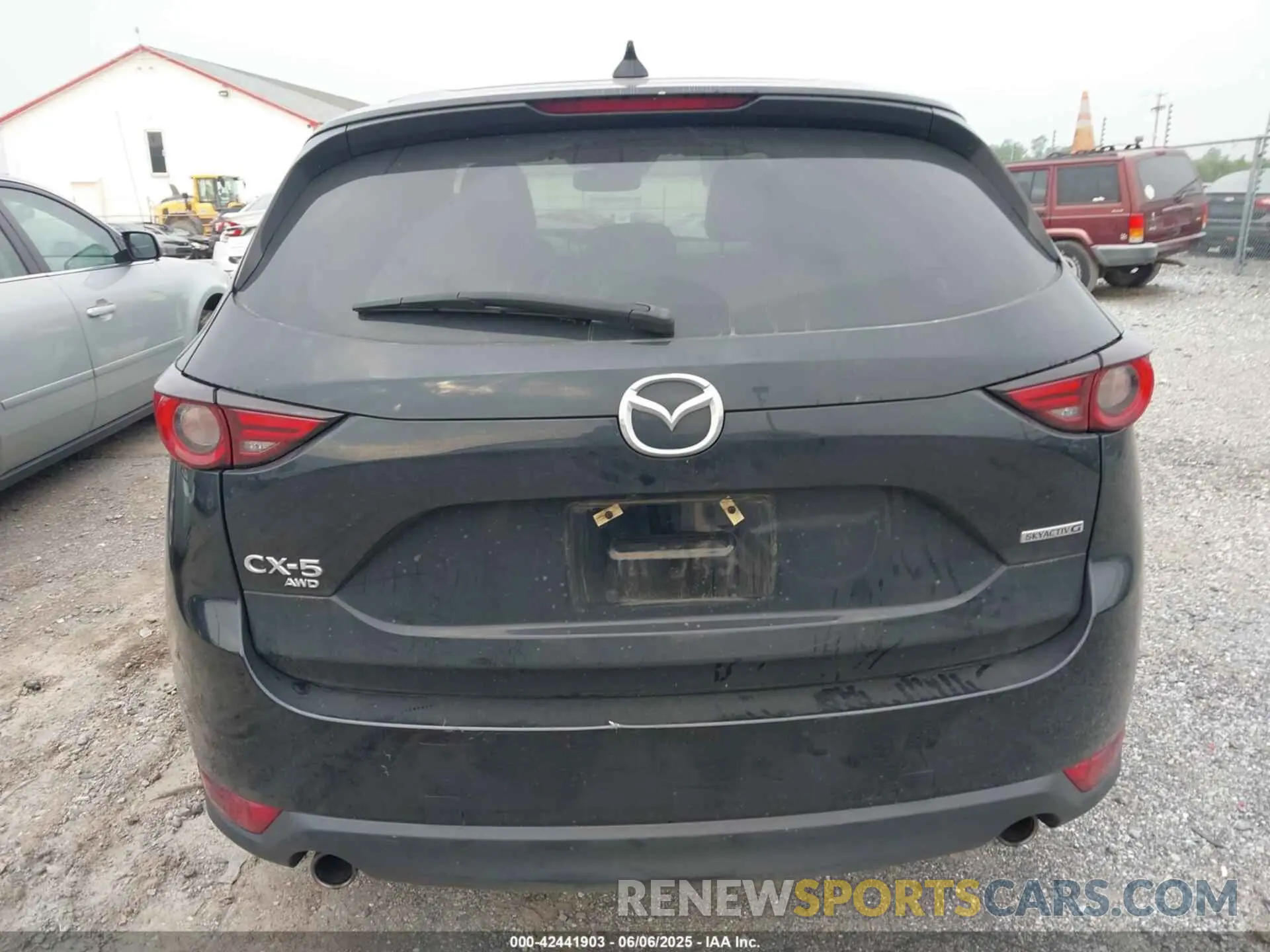 16 fotografías del automóvil dañado JM3KFBDM0L0819635 MAZDA CX-5 2020