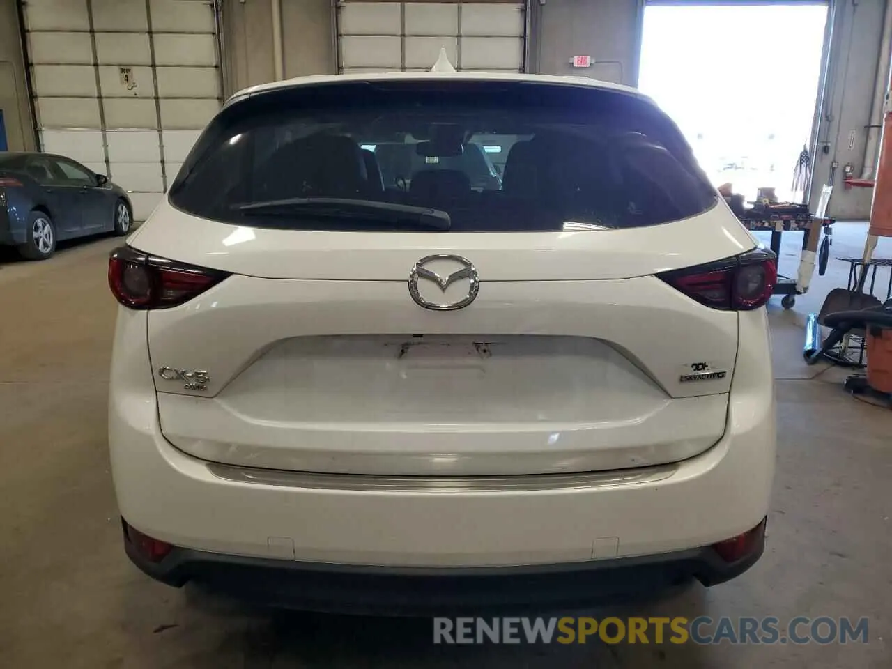 6 fotografías del automóvil dañado JM3KFBDM0L1842715 MAZDA CX-5 2020