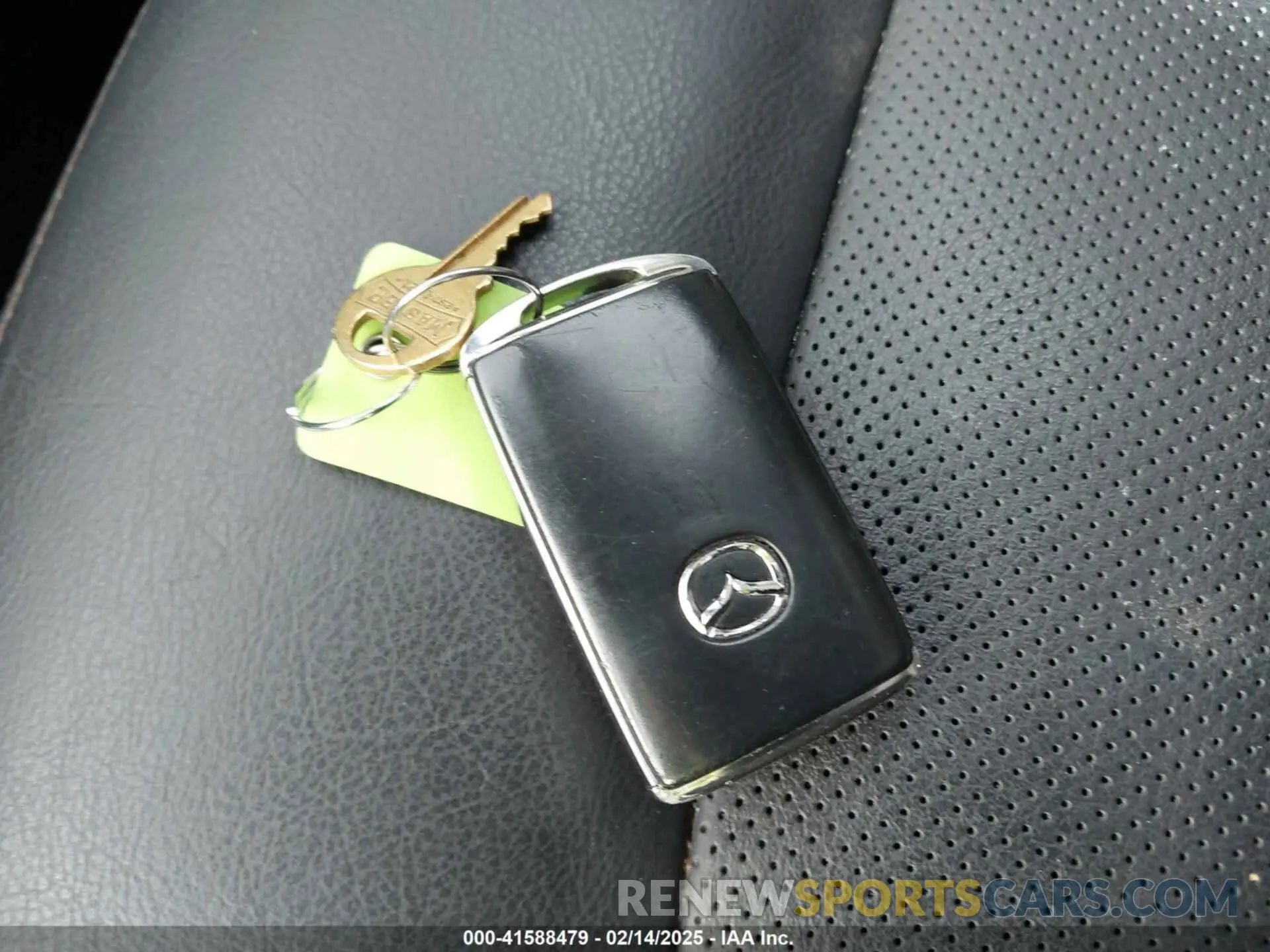 11 fotografías del automóvil dañado JM3KFBDM1L0842003 MAZDA CX-5 2020