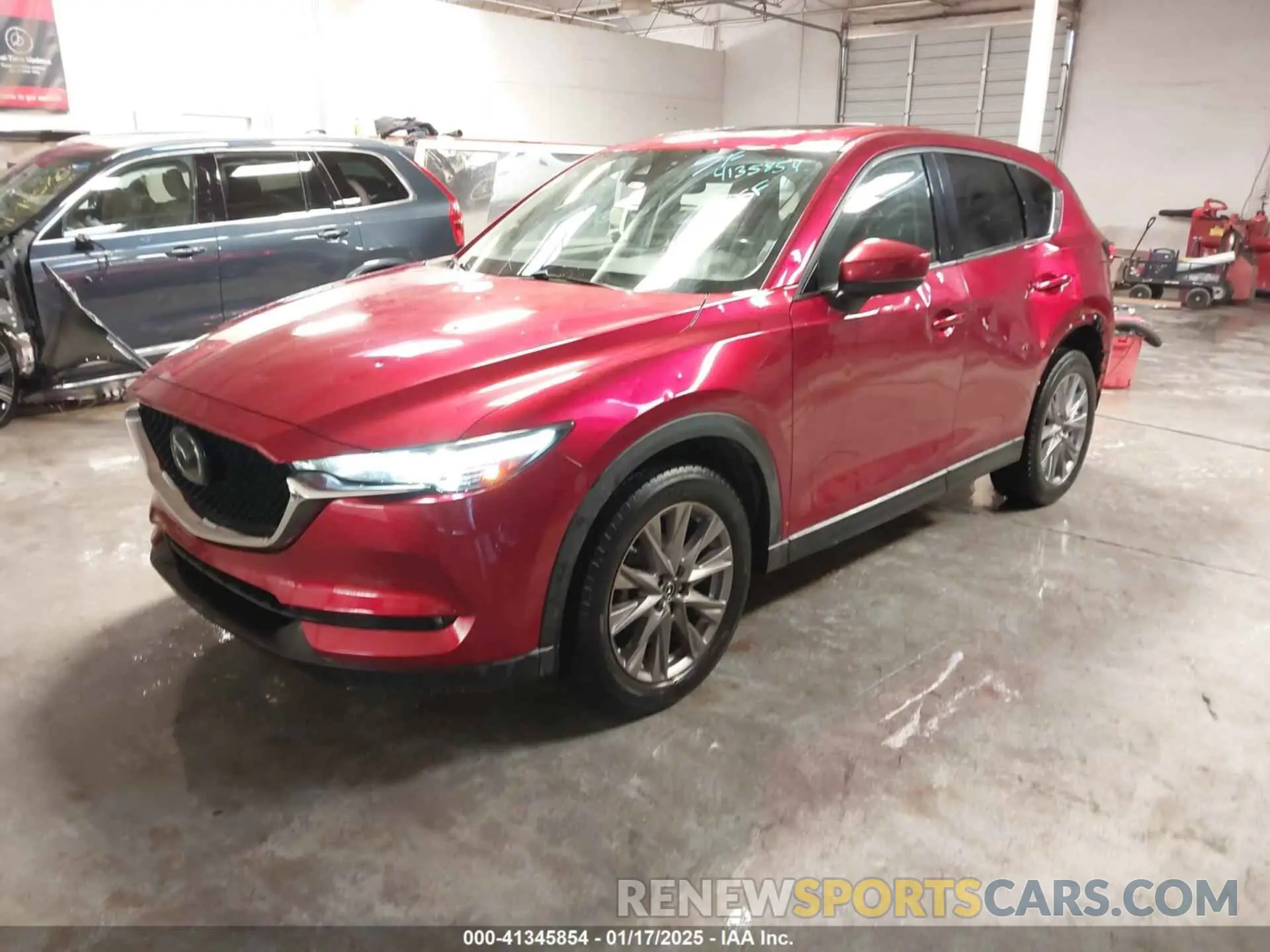 2 fotografías del automóvil dañado JM3KFBDM1L1809951 MAZDA CX-5 2020
