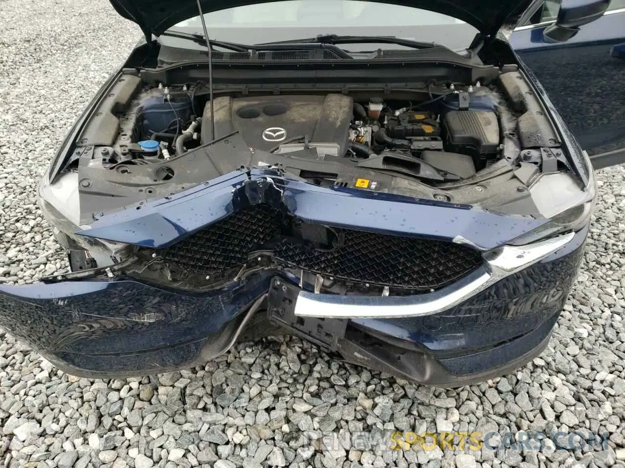 12 fotografías del automóvil dañado JM3KFBDM2L0729290 MAZDA CX-5 2020
