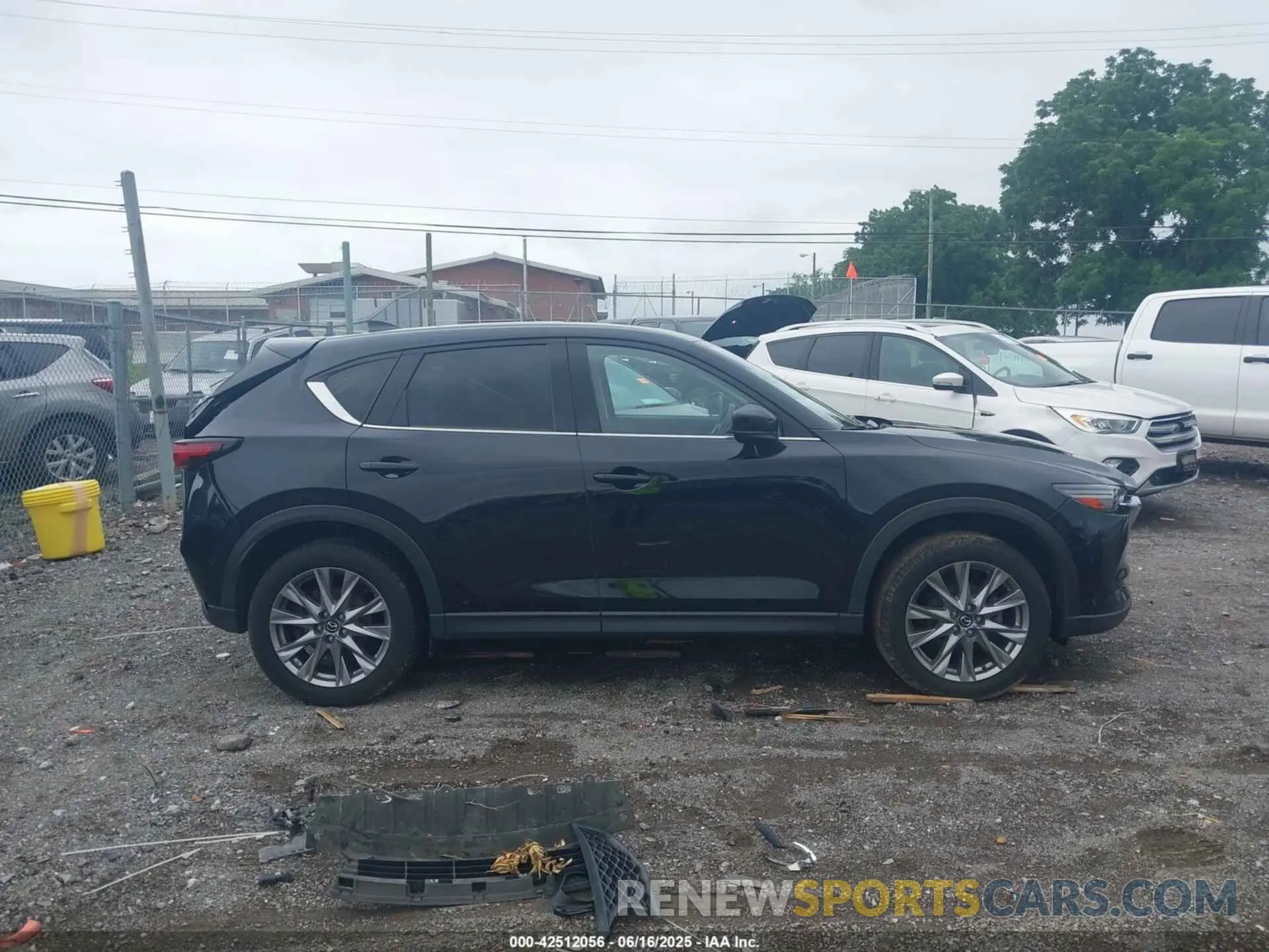 12 fotografías del automóvil dañado JM3KFBDM4L0857837 MAZDA CX-5 2020