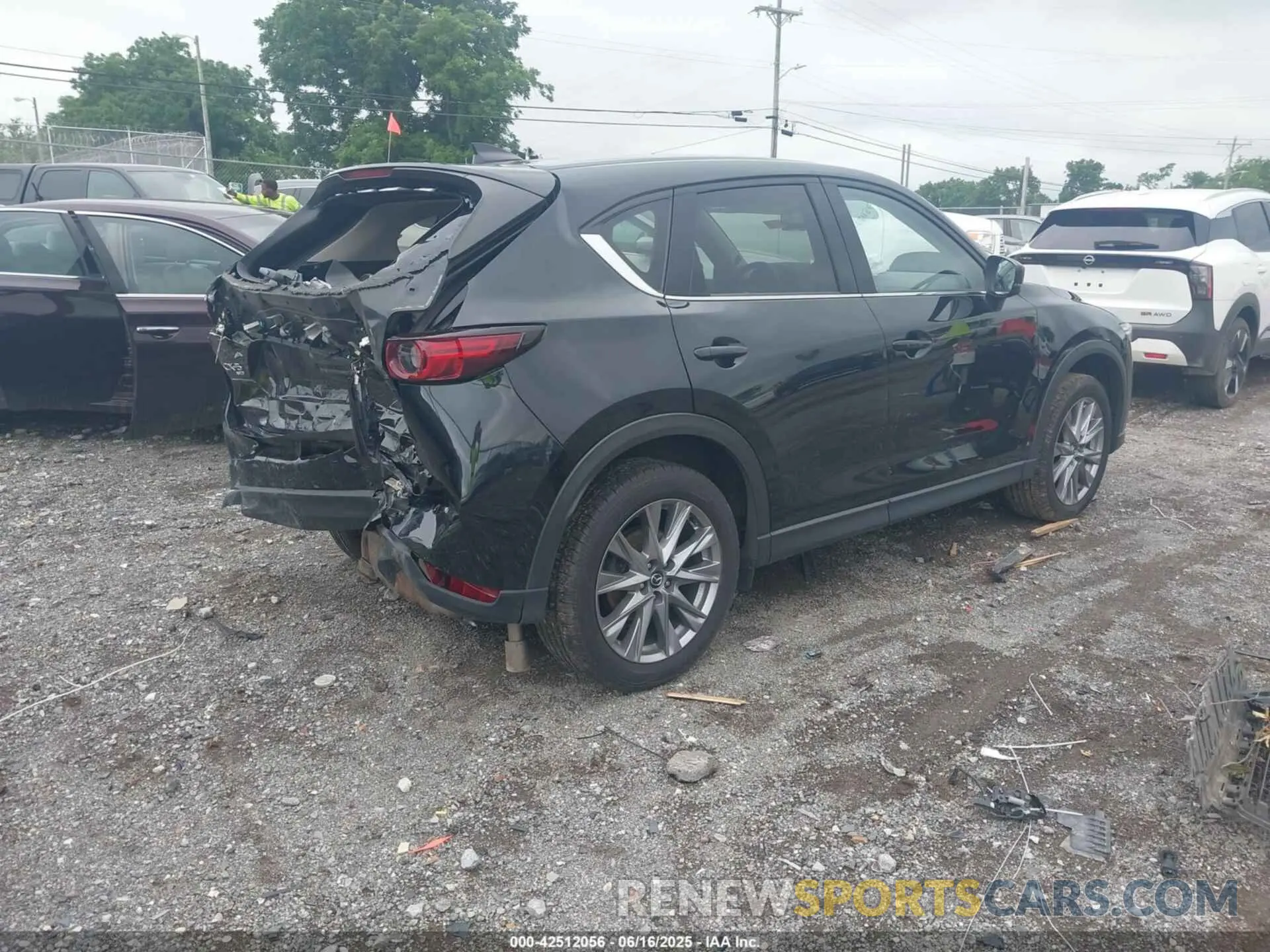 4 fotografías del automóvil dañado JM3KFBDM4L0857837 MAZDA CX-5 2020