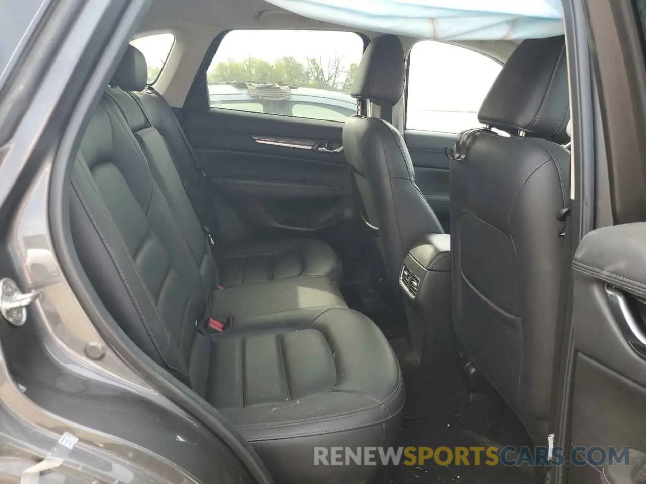 10 fotografías del automóvil dañado JM3KFBDM4L1858108 MAZDA CX-5 2020
