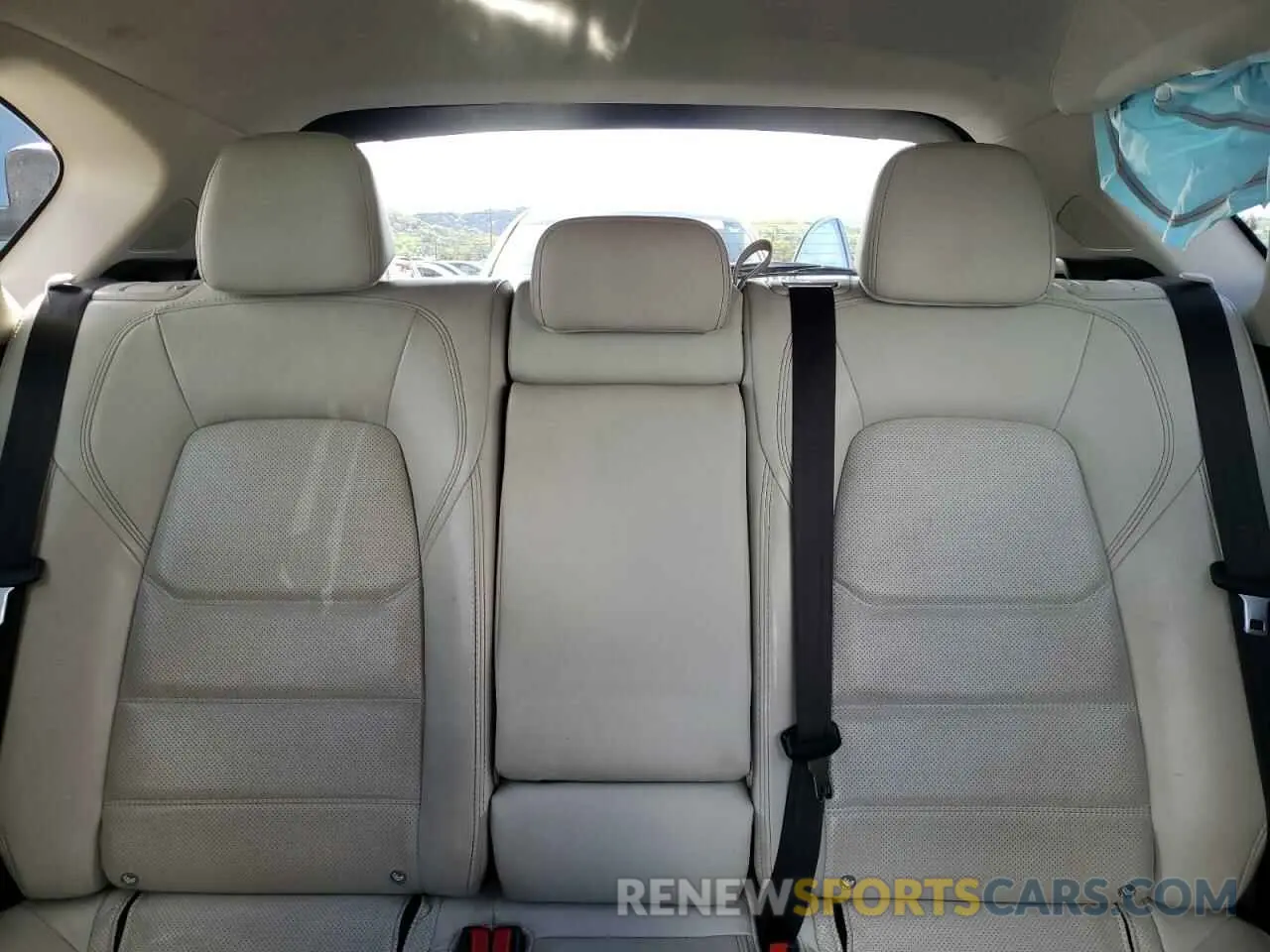 10 fotografías del automóvil dañado JM3KFBDM5L0737724 MAZDA CX-5 2020