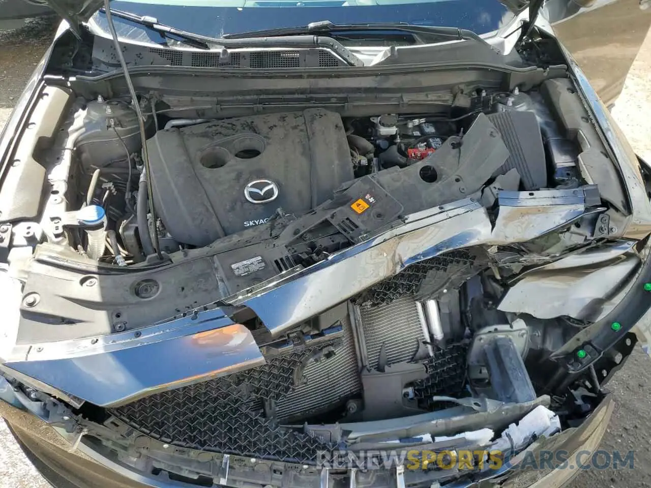 13 fotografías del automóvil dañado JM3KFBDM5L0737724 MAZDA CX-5 2020
