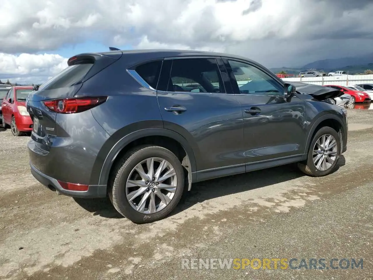 3 fotografías del automóvil dañado JM3KFBDM5L0737724 MAZDA CX-5 2020