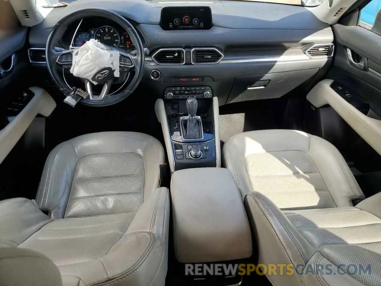 8 fotografías del automóvil dañado JM3KFBDM5L0737724 MAZDA CX-5 2020