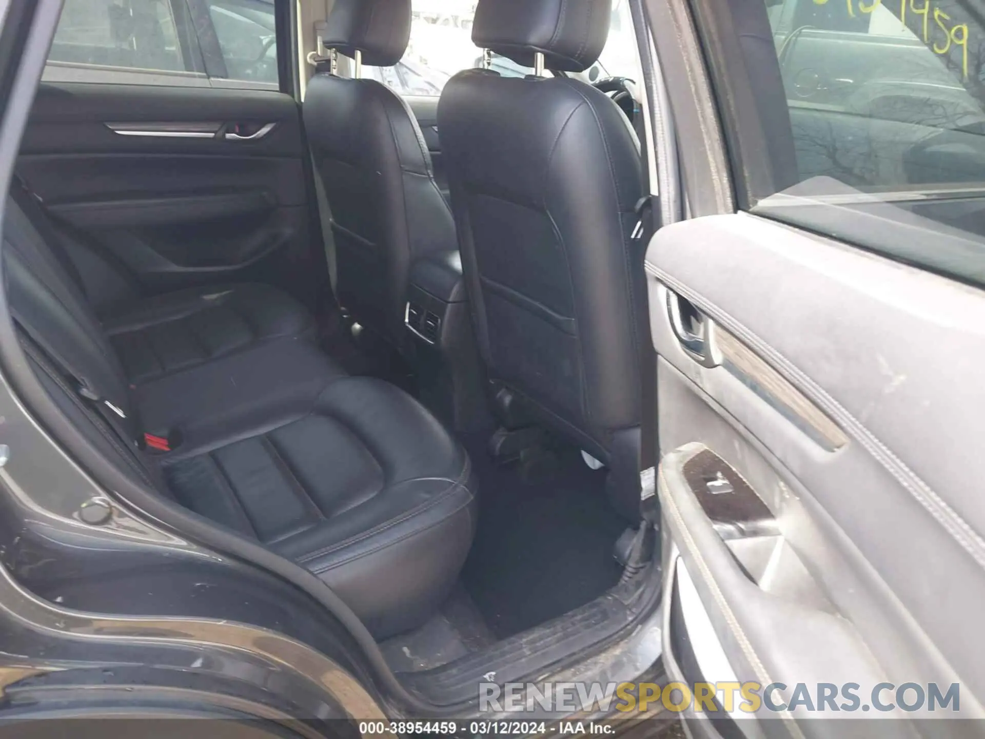 8 fotografías del automóvil dañado JM3KFBDM5L0790617 MAZDA CX-5 2020