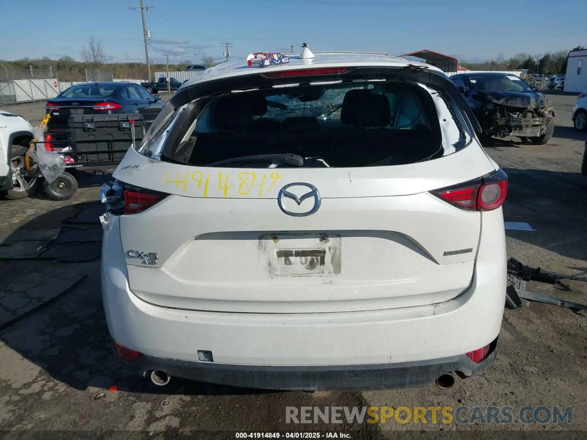 16 fotografías del automóvil dañado JM3KFBDM6L0751471 MAZDA CX-5 2020