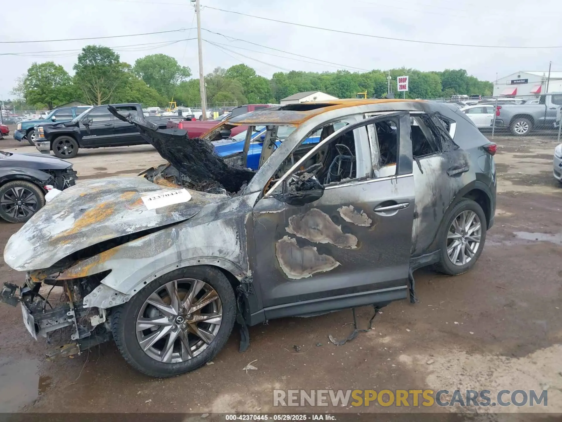 6 fotografías del automóvil dañado JM3KFBDM6L1855730 MAZDA CX-5 2020