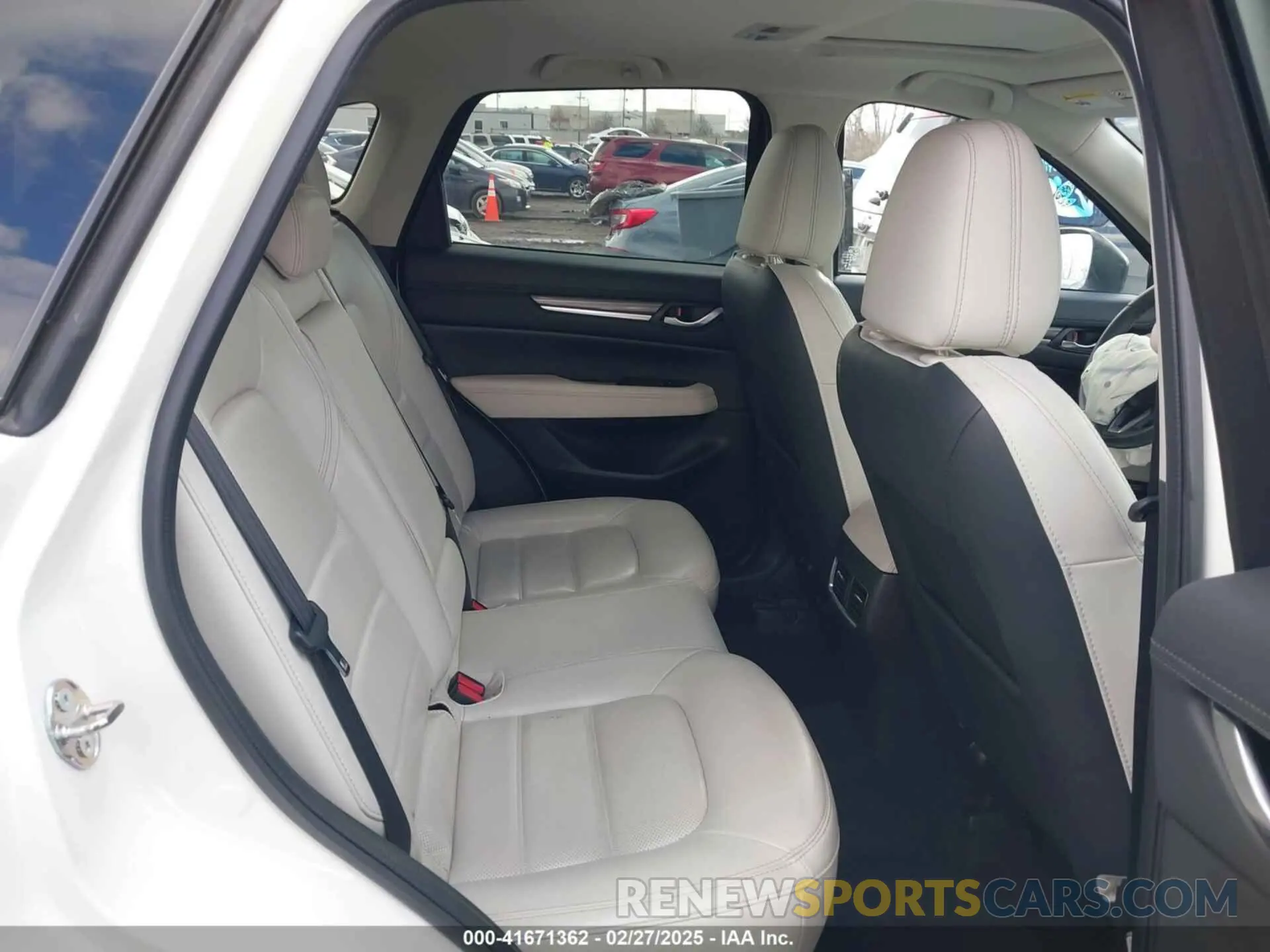 8 fotografías del automóvil dañado JM3KFBDM7L1720109 MAZDA CX-5 2020