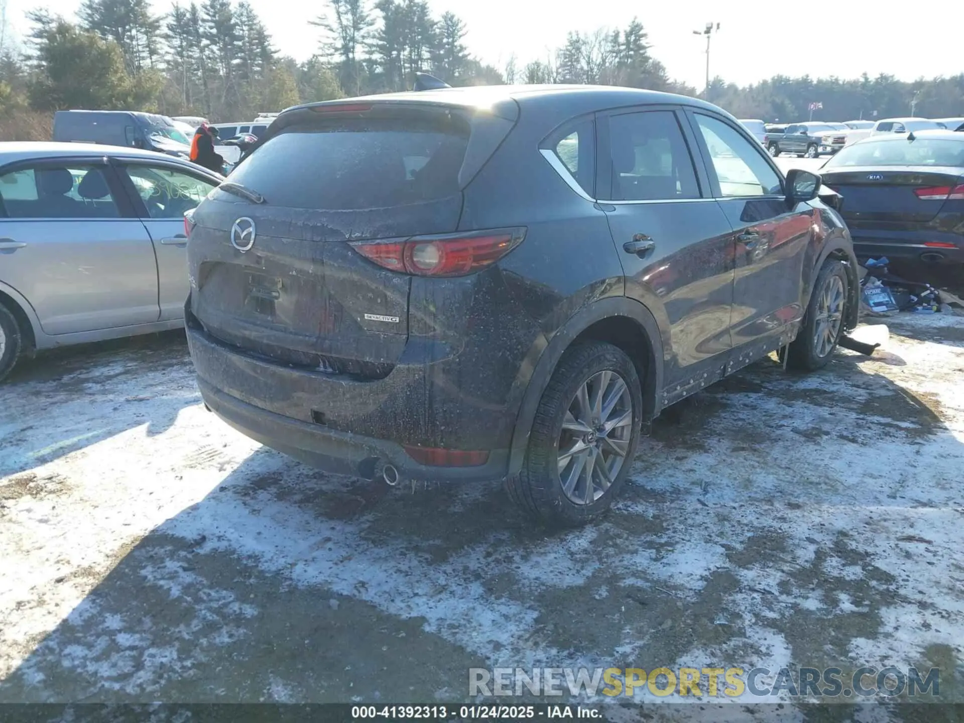 4 fotografías del automóvil dañado JM3KFBDM7L1807685 MAZDA CX-5 2020