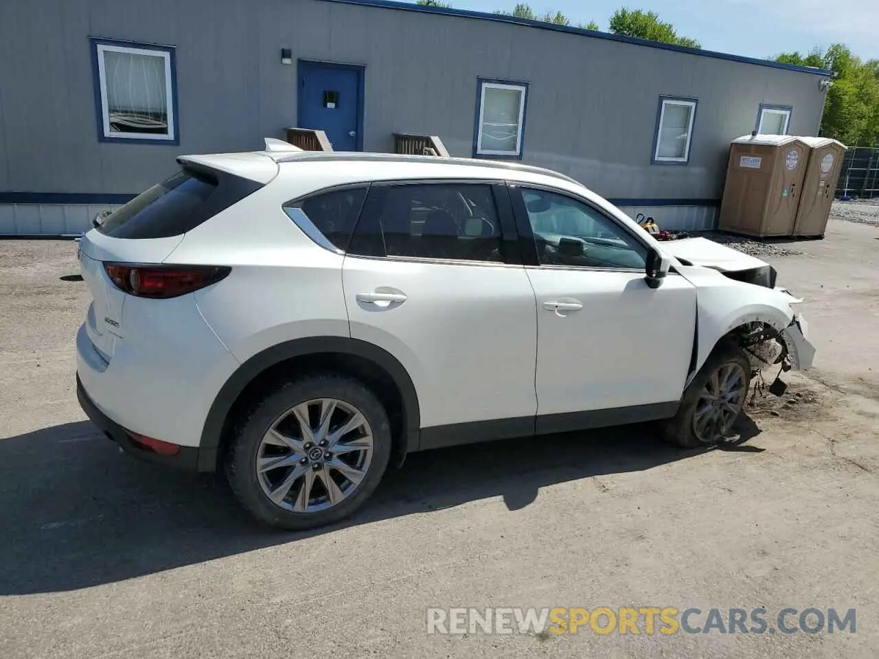 3 fotografías del automóvil dañado JM3KFBDM7L1851699 MAZDA CX-5 2020