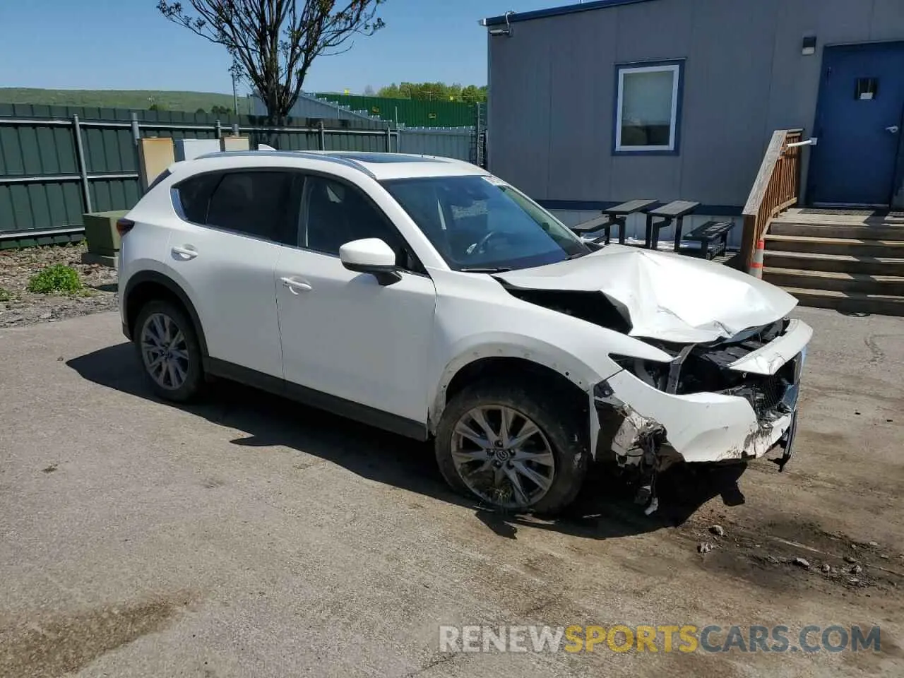 4 fotografías del automóvil dañado JM3KFBDM7L1851699 MAZDA CX-5 2020