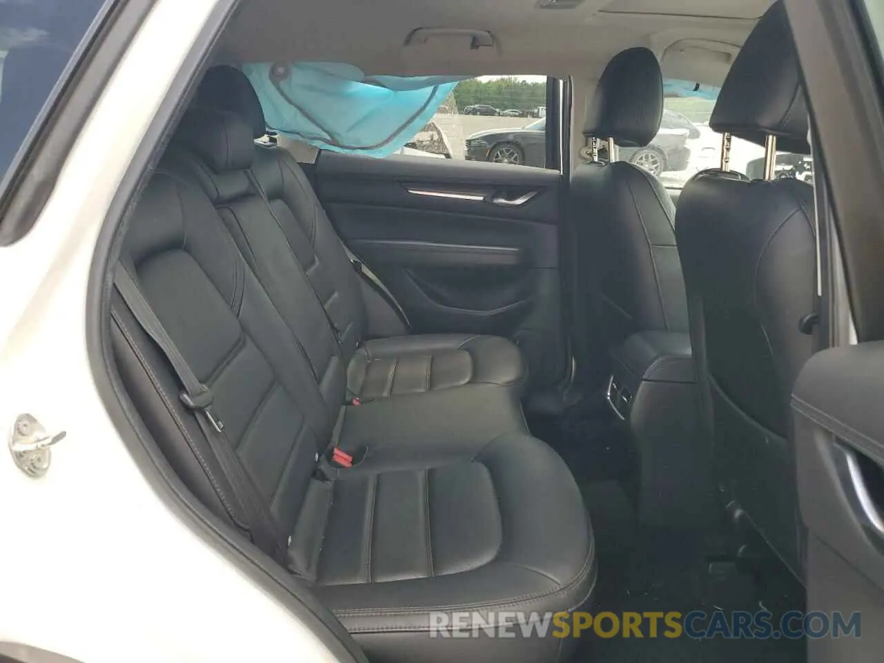 11 fotografías del automóvil dañado JM3KFBDM8L0735403 MAZDA CX-5 2020