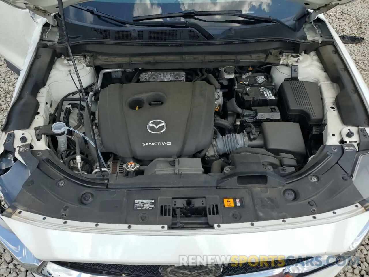 12 fotografías del automóvil dañado JM3KFBDM8L0735403 MAZDA CX-5 2020