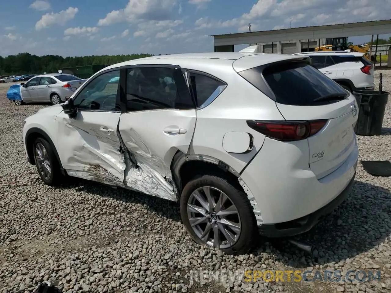 2 fotografías del automóvil dañado JM3KFBDM8L0735403 MAZDA CX-5 2020