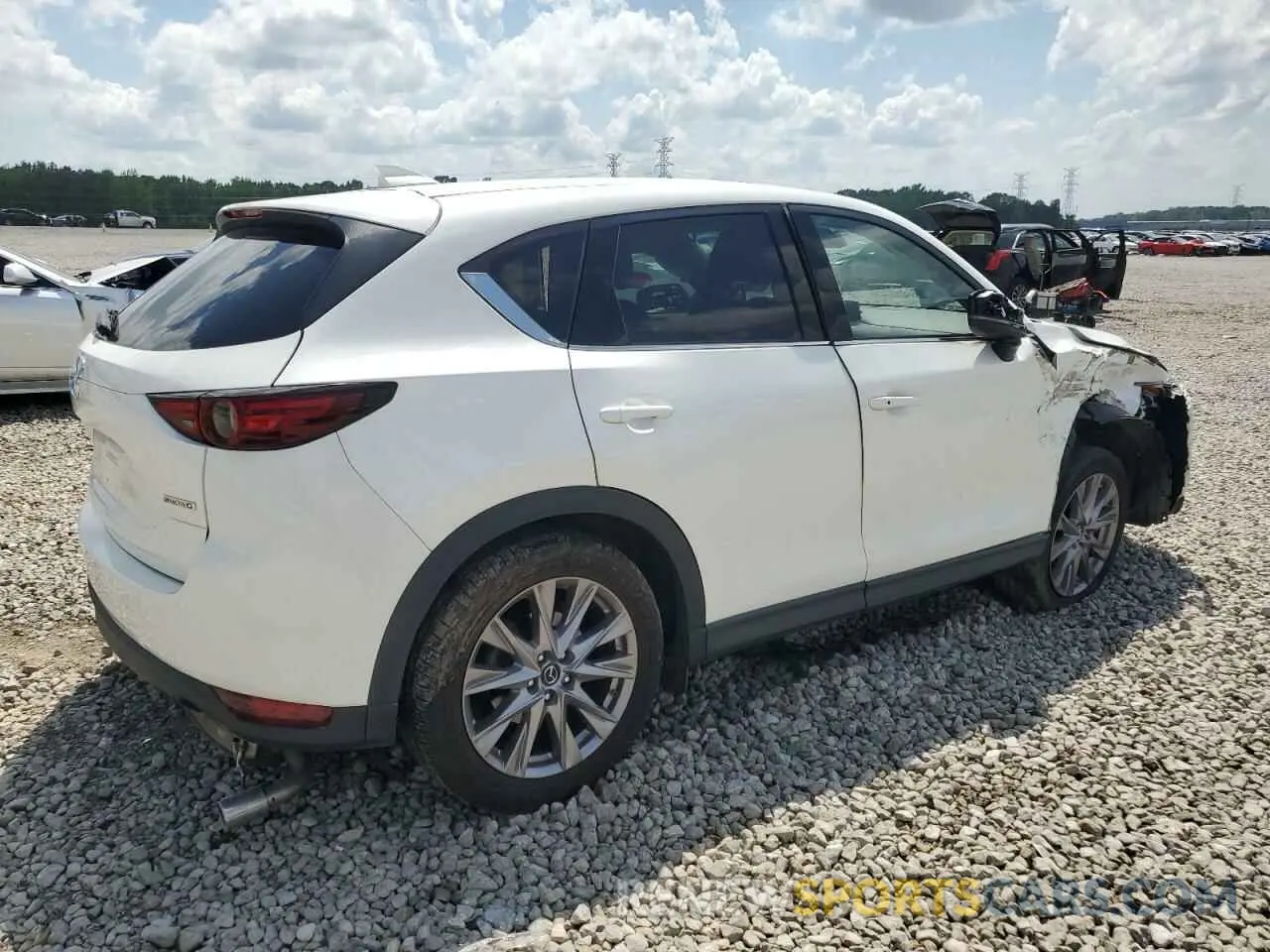 3 fotografías del automóvil dañado JM3KFBDM8L0735403 MAZDA CX-5 2020