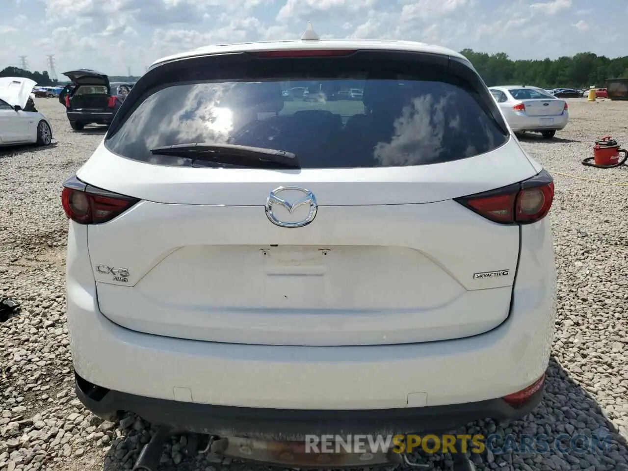 6 fotografías del automóvil dañado JM3KFBDM8L0735403 MAZDA CX-5 2020