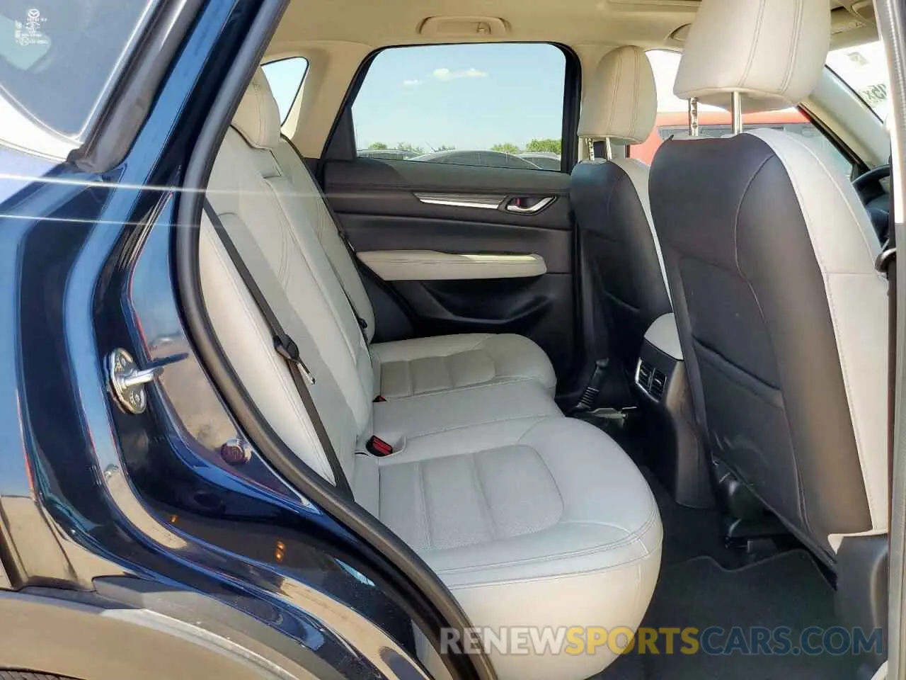 11 fotografías del automóvil dañado JM3KFBDM9L0754915 MAZDA CX-5 2020