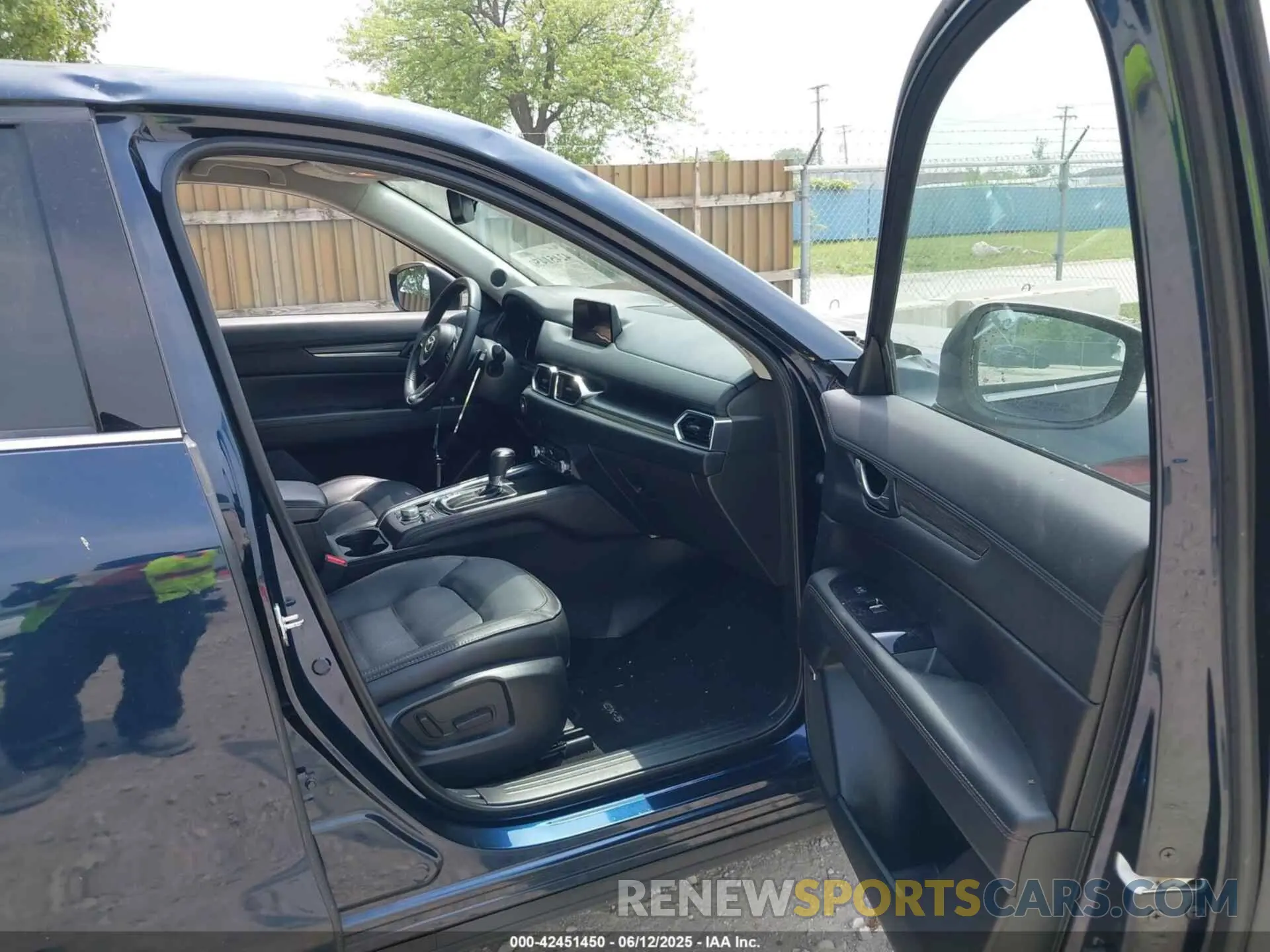 5 fotografías del automóvil dañado JM3KFBDMXL1742847 MAZDA CX-5 2020