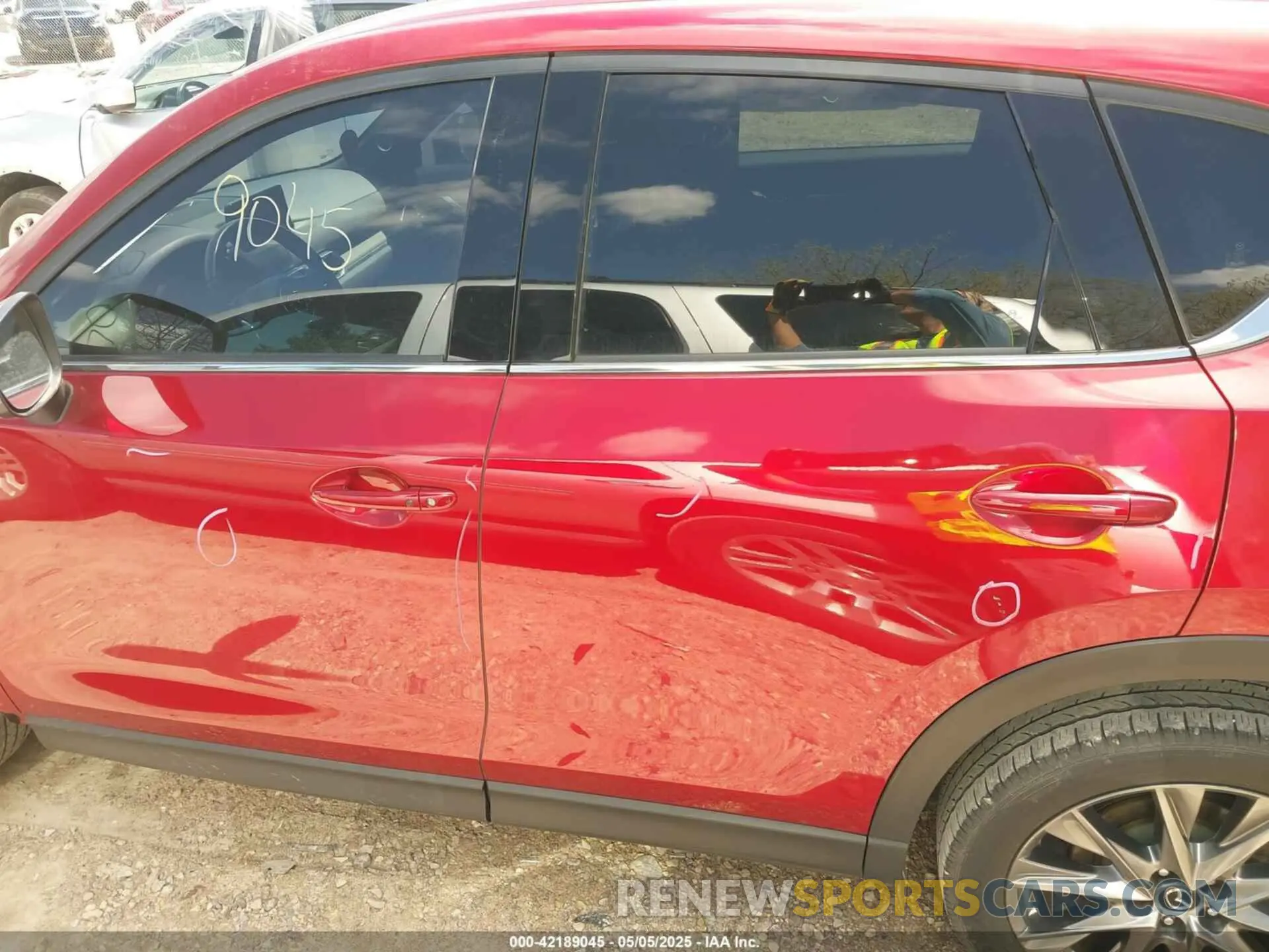 14 fotografías del automóvil dañado JM3KFBEY6L0738401 MAZDA CX-5 2020