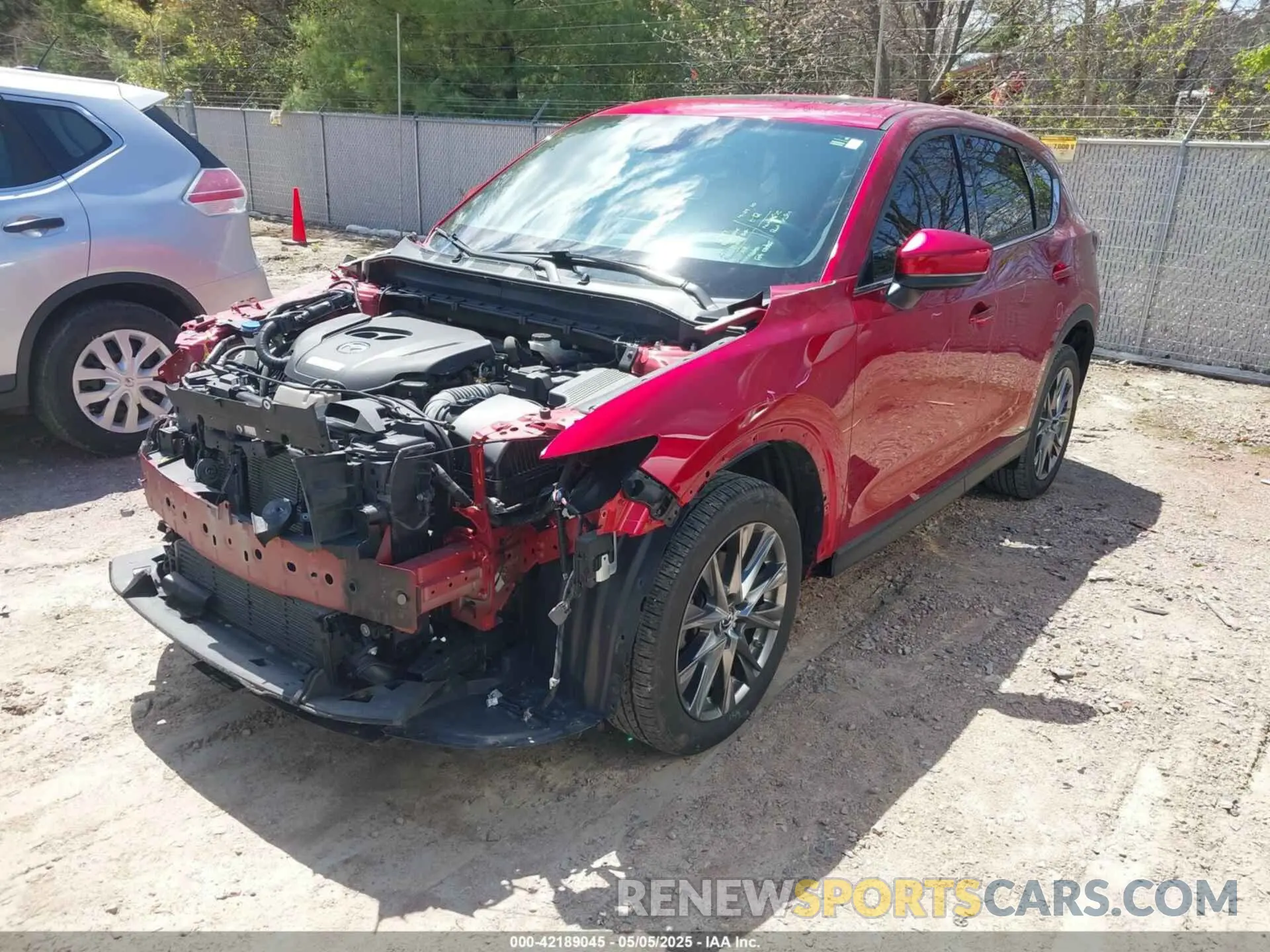 2 fotografías del automóvil dañado JM3KFBEY6L0738401 MAZDA CX-5 2020