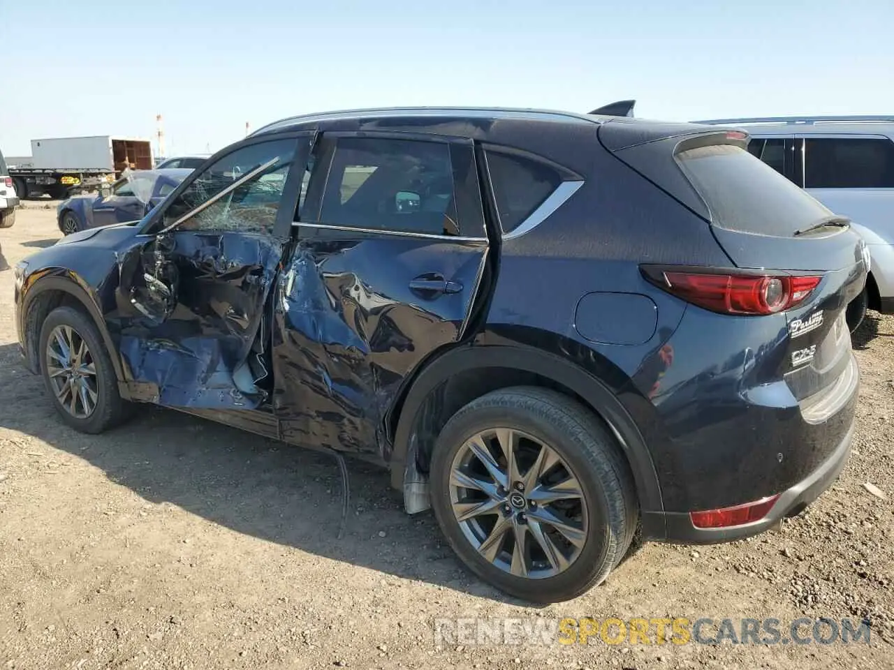 2 fotografías del automóvil dañado JM3KFBEY9L0760022 MAZDA CX-5 2020