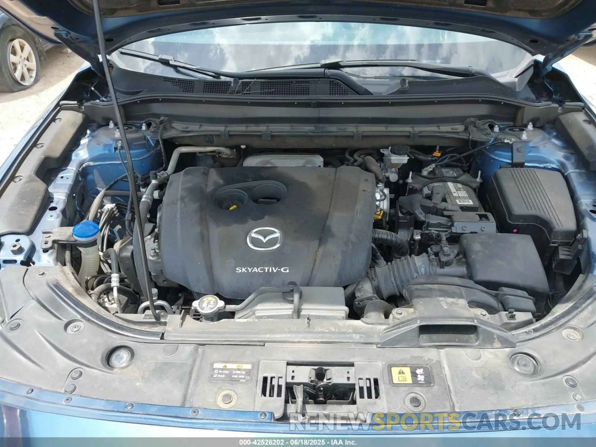 10 fotografías del automóvil dañado JM3KFABM5M1315946 MAZDA CX-5 2021