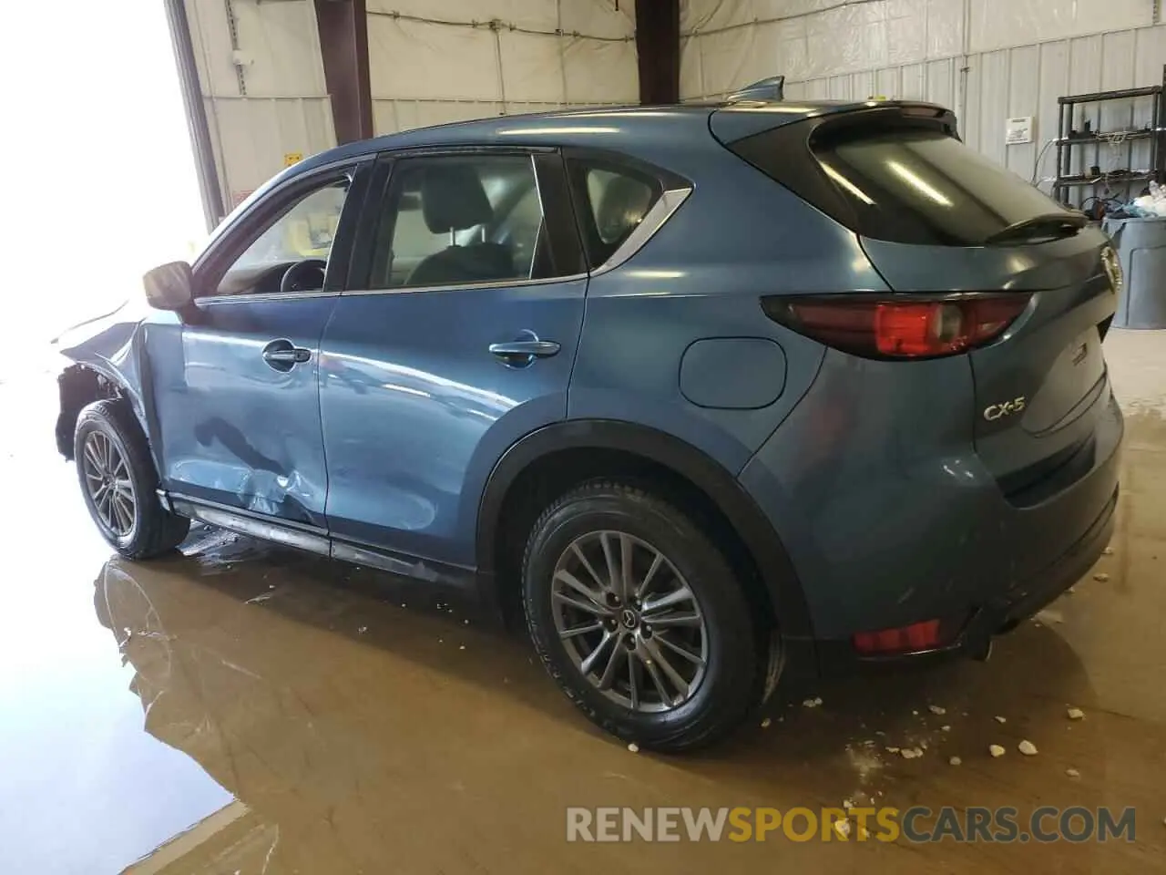 2 fotografías del automóvil dañado JM3KFABM7M0307207 MAZDA CX-5 2021