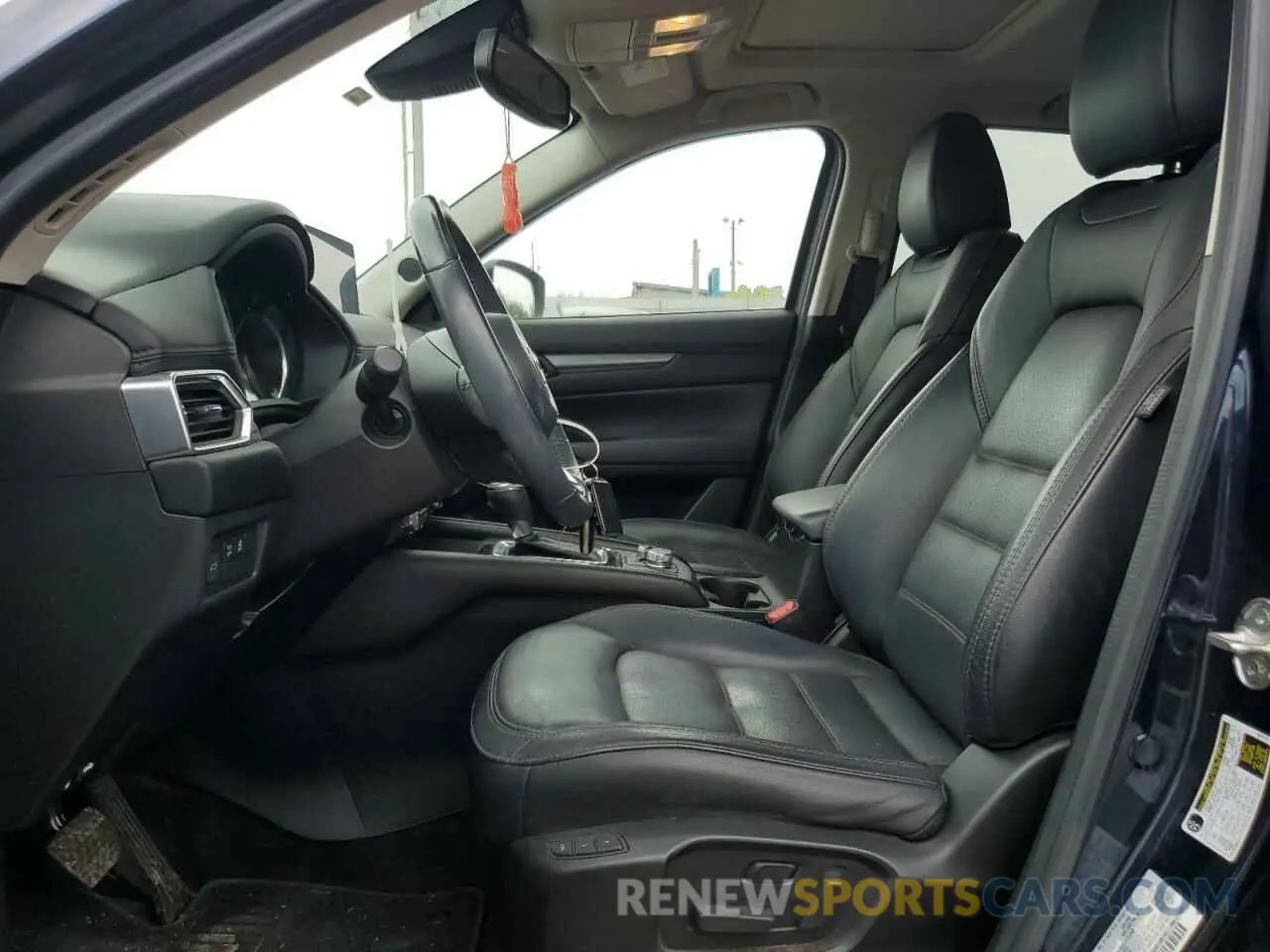 7 fotografías del automóvil dañado JM3KFACM0M0397721 MAZDA CX-5 2021