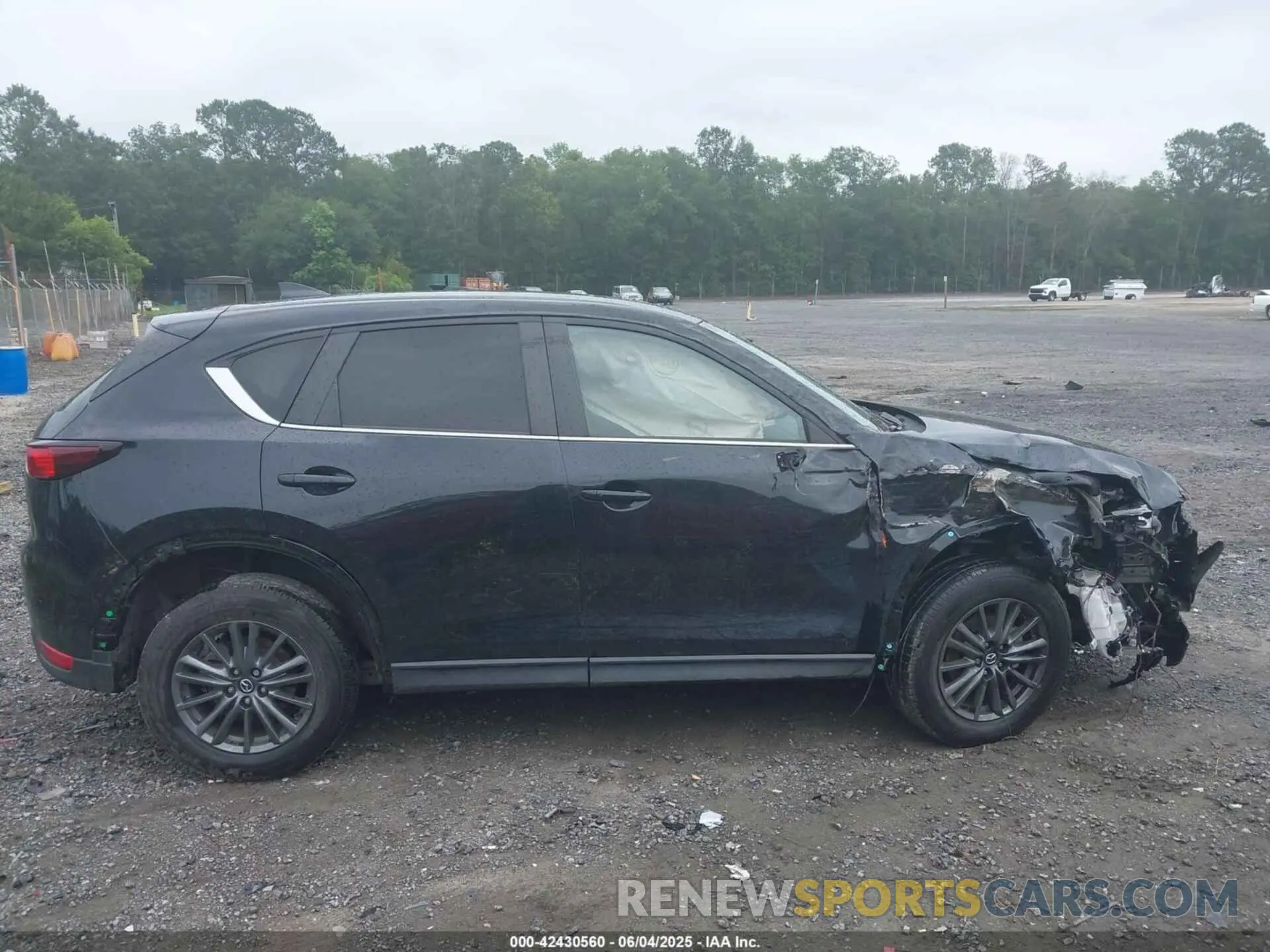 14 fotografías del automóvil dañado JM3KFACM0M0444391 MAZDA CX-5 2021