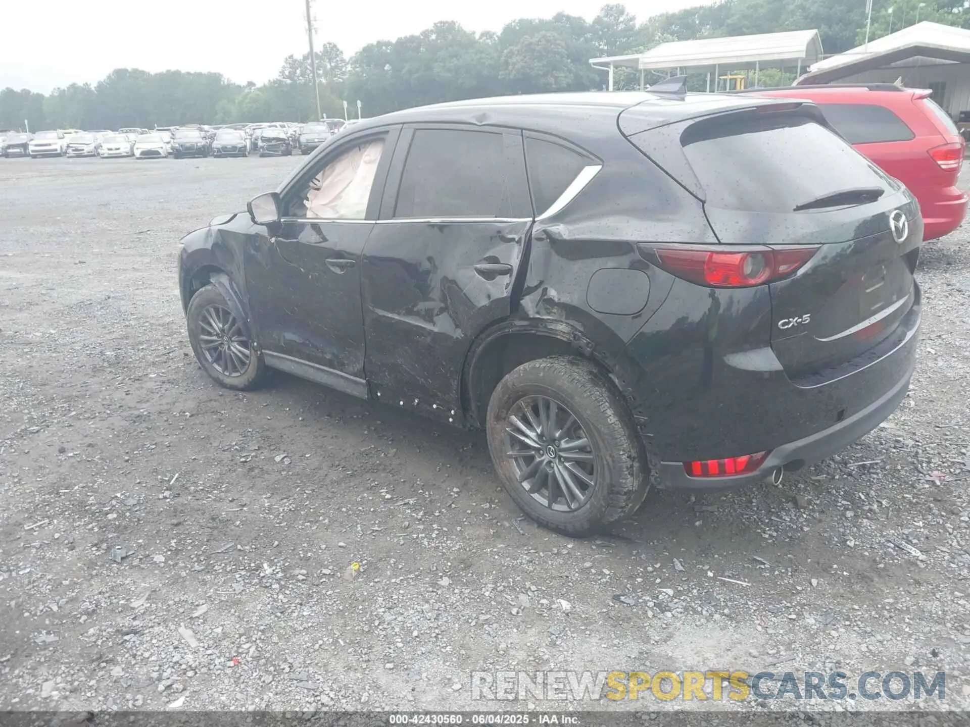 3 fotografías del automóvil dañado JM3KFACM0M0444391 MAZDA CX-5 2021