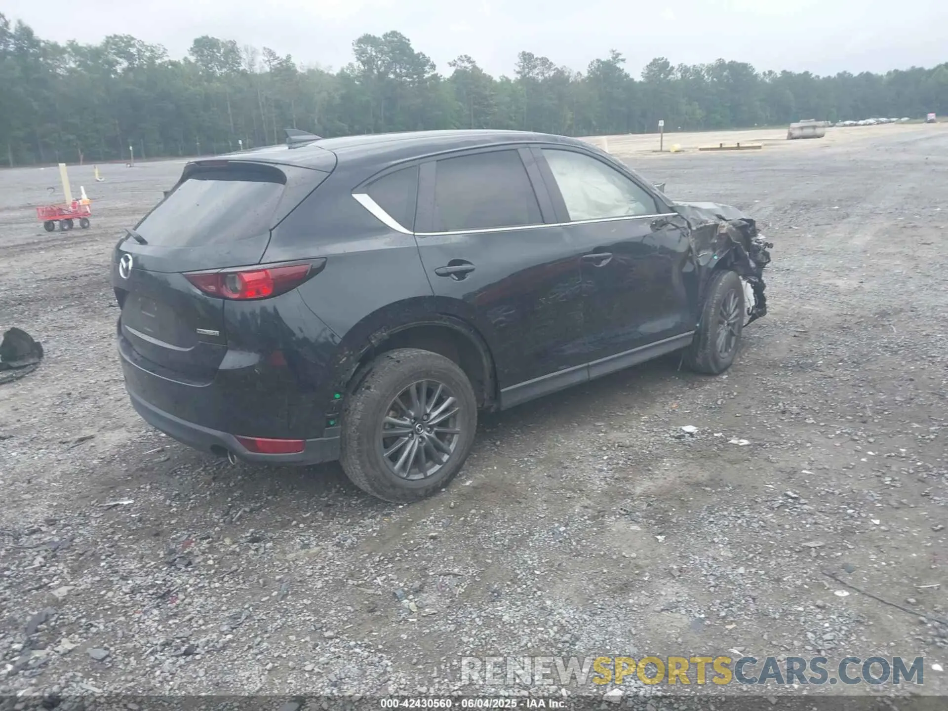 4 fotografías del automóvil dañado JM3KFACM0M0444391 MAZDA CX-5 2021