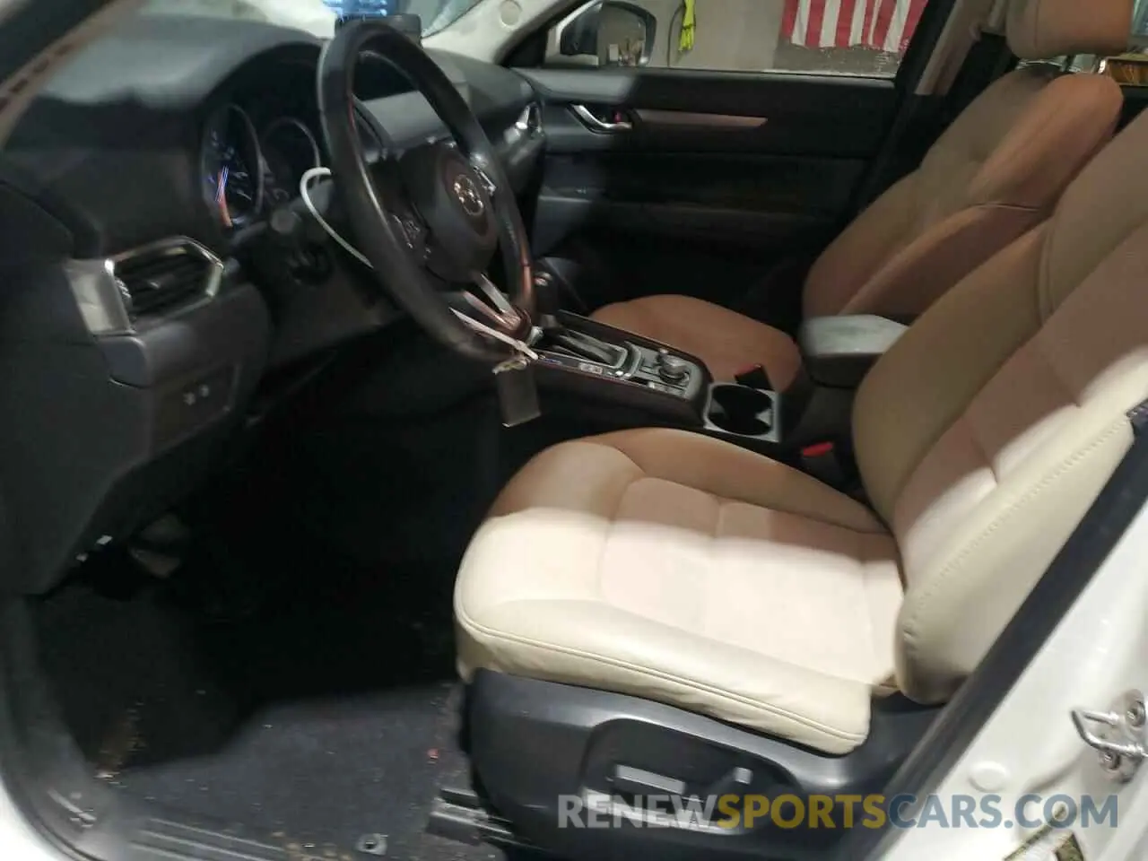 7 fotografías del automóvil dañado JM3KFACM0M1311950 MAZDA CX-5 2021