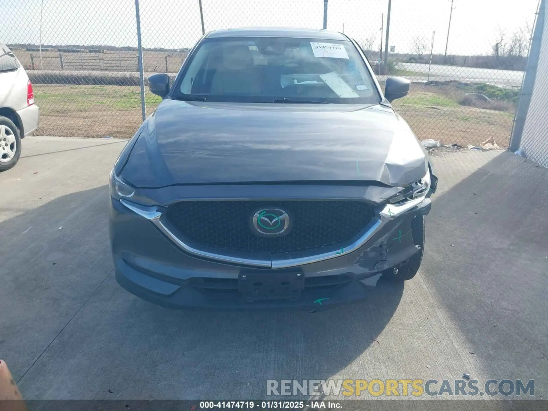 12 fotografías del automóvil dañado JM3KFACM1M0363481 MAZDA CX-5 2021