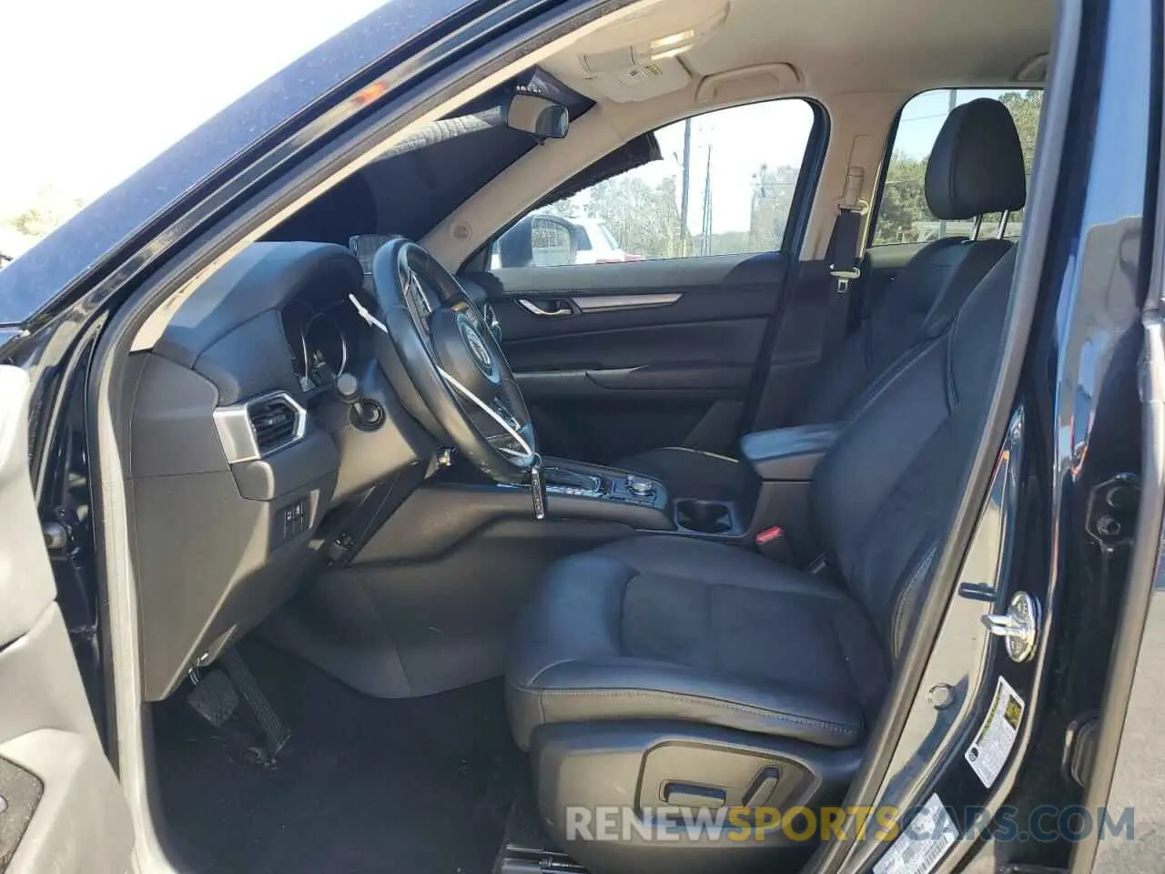 7 fotografías del automóvil dañado JM3KFACM1M0442455 MAZDA CX-5 2021