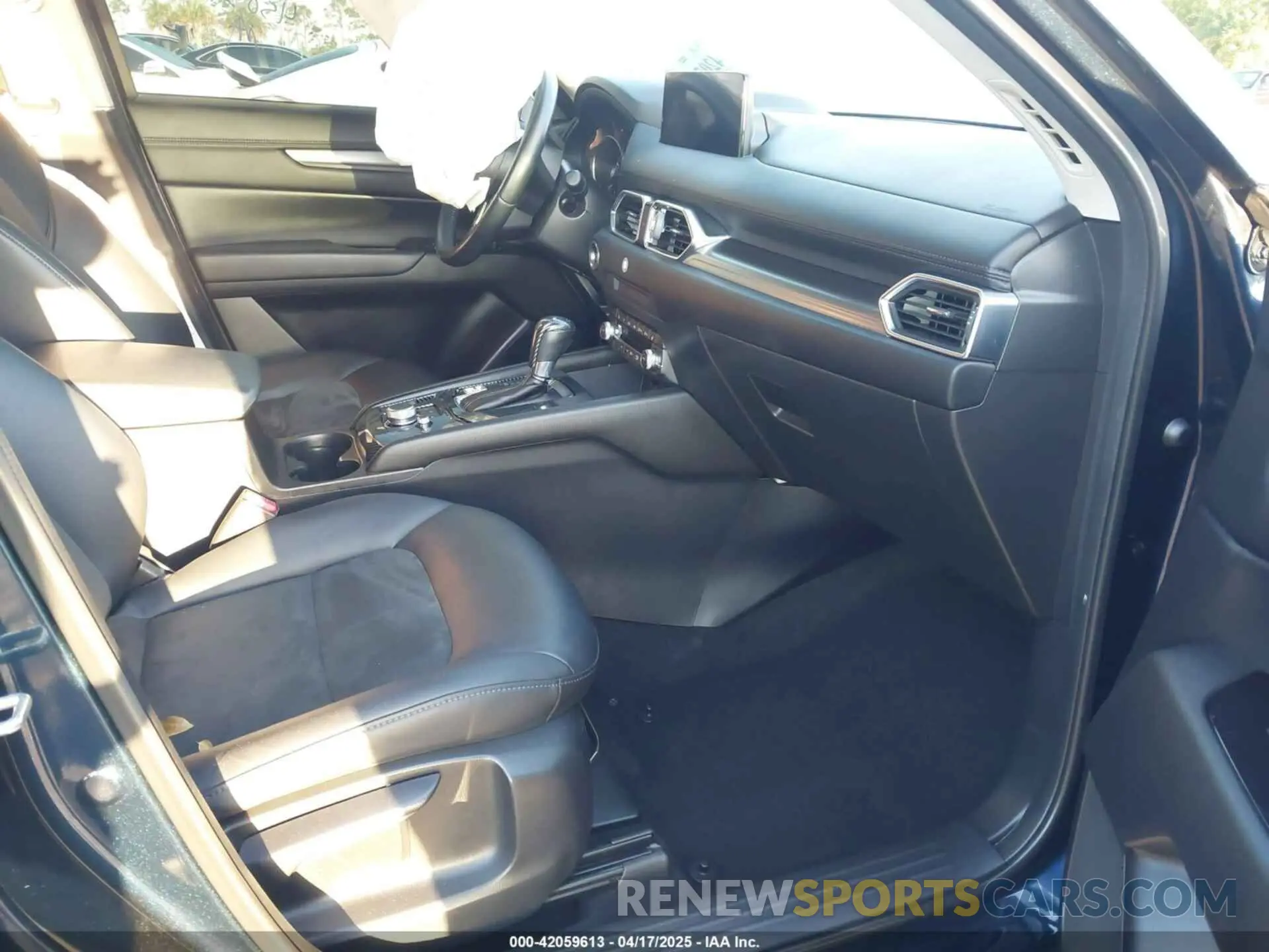 5 fotografías del automóvil dañado JM3KFACM2M0450340 MAZDA CX-5 2021