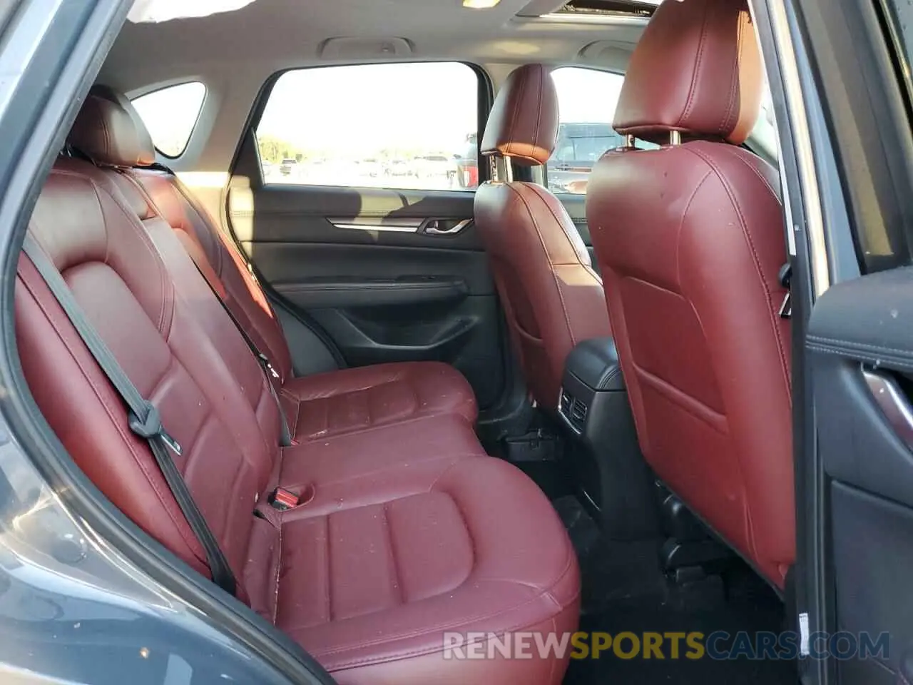 11 fotografías del automóvil dañado JM3KFACM3M0387734 MAZDA CX-5 2021